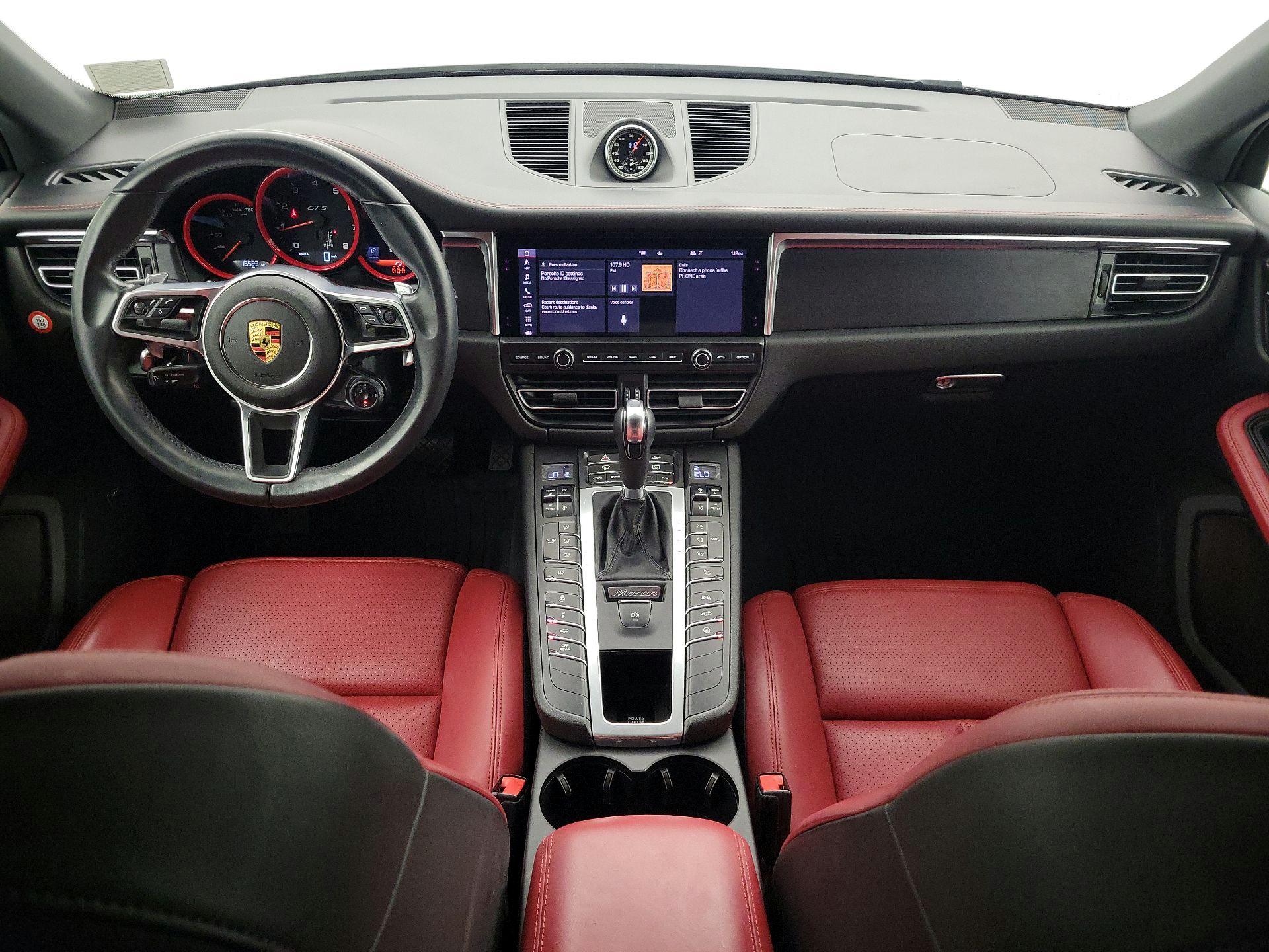 Thumbnail: 2021 Porsche Macan - 9