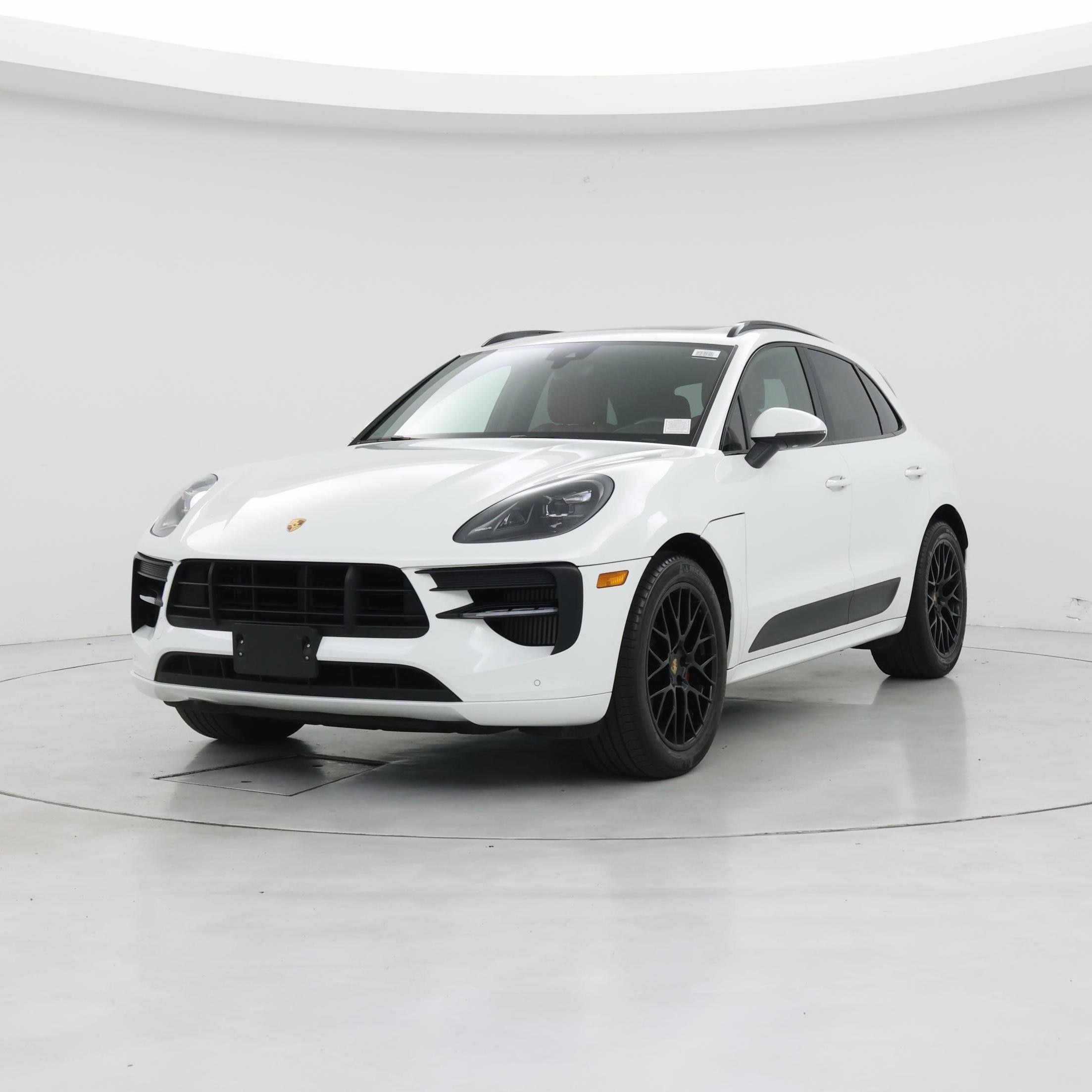 Thumbnail: 2021 Porsche Macan - 4