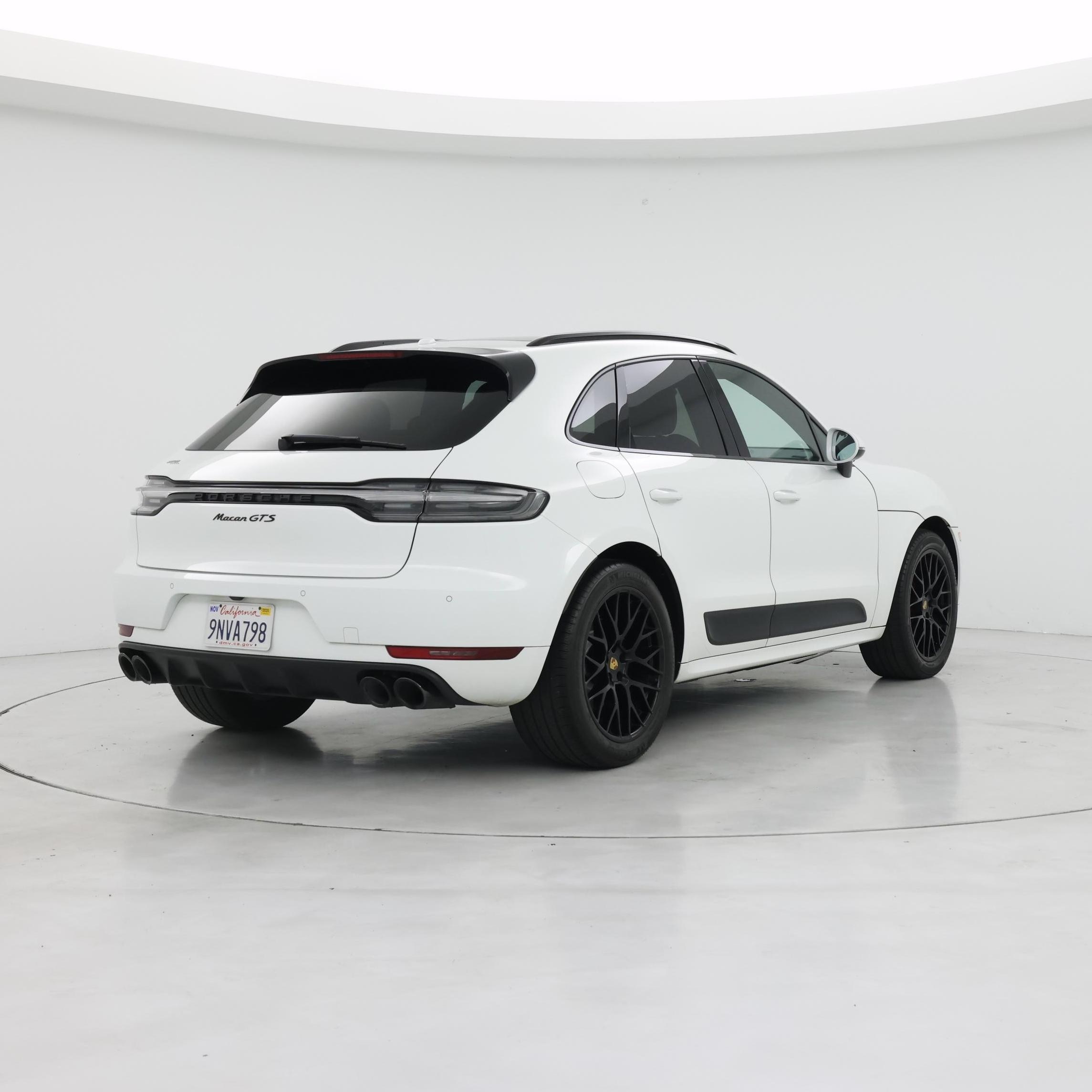 Thumbnail: 2021 Porsche Macan - 8