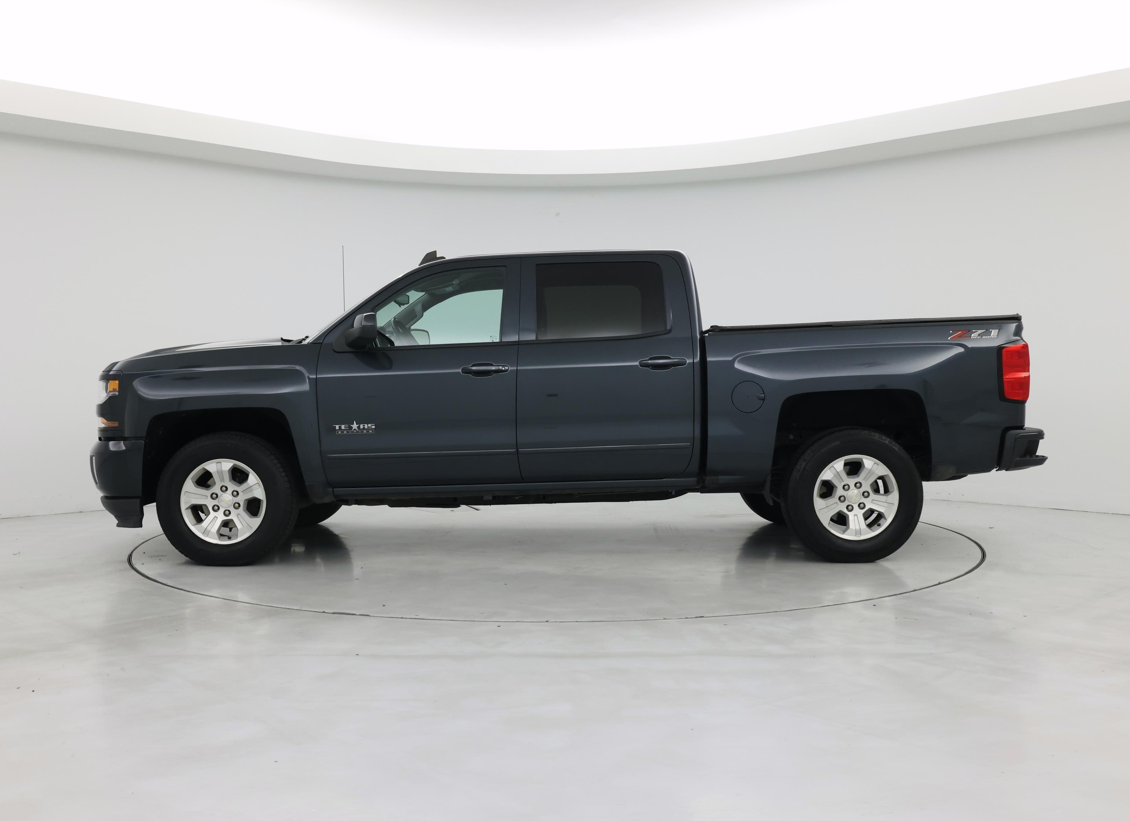 Thumbnail: 2018 Chevrolet Silverado 1500 - 3