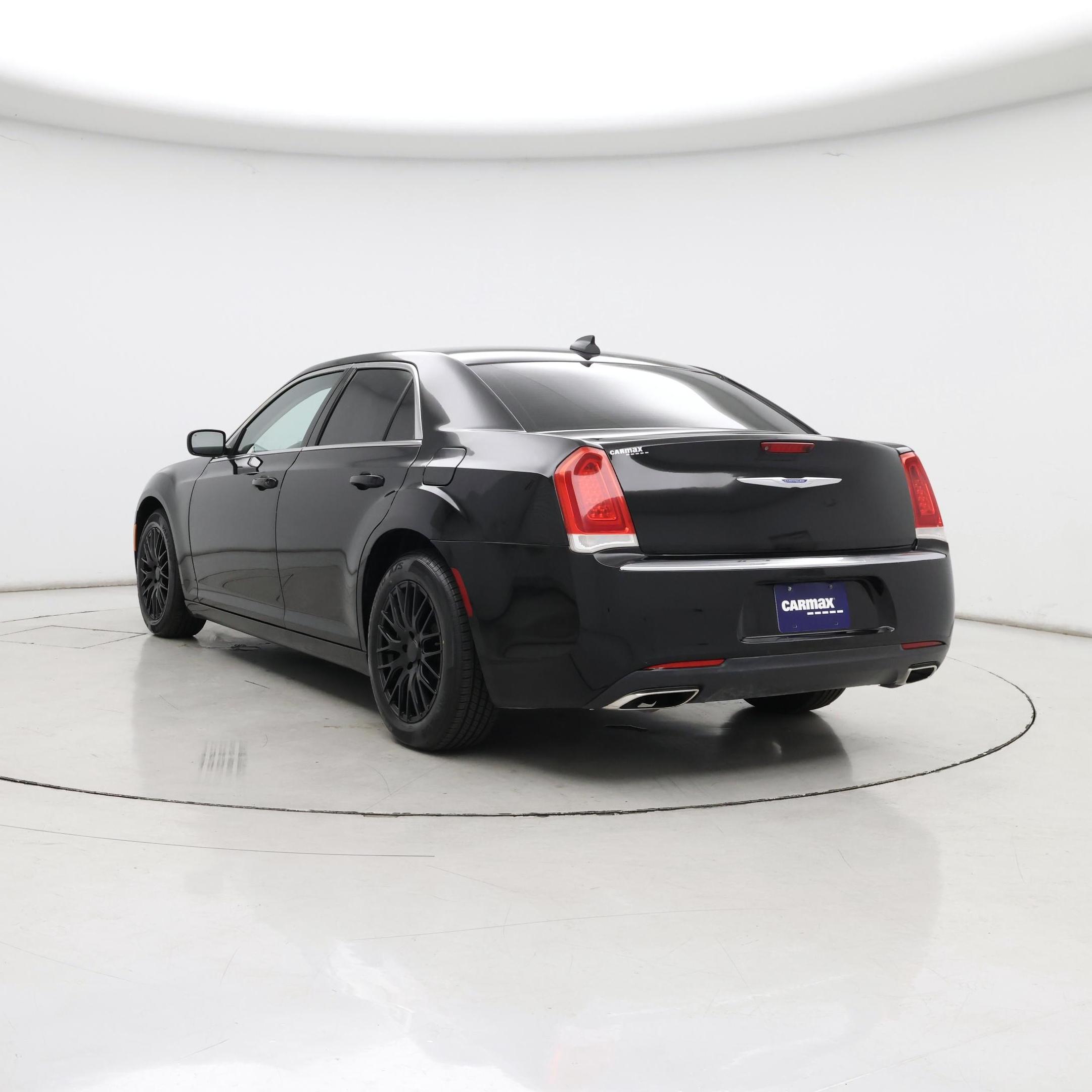 Thumbnail: 2019 Chrysler 300 - 2