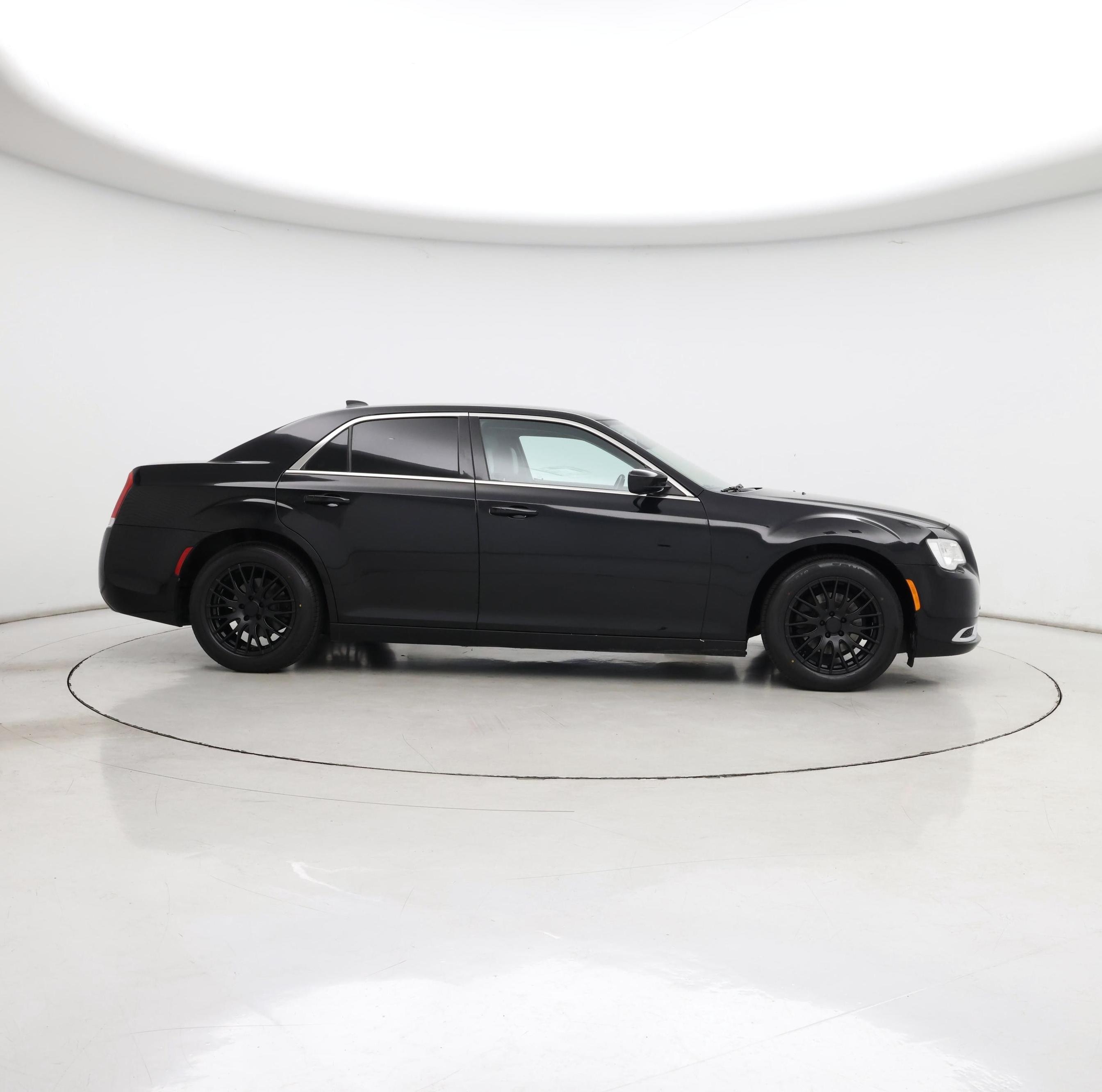 Thumbnail: 2019 Chrysler 300 - 7