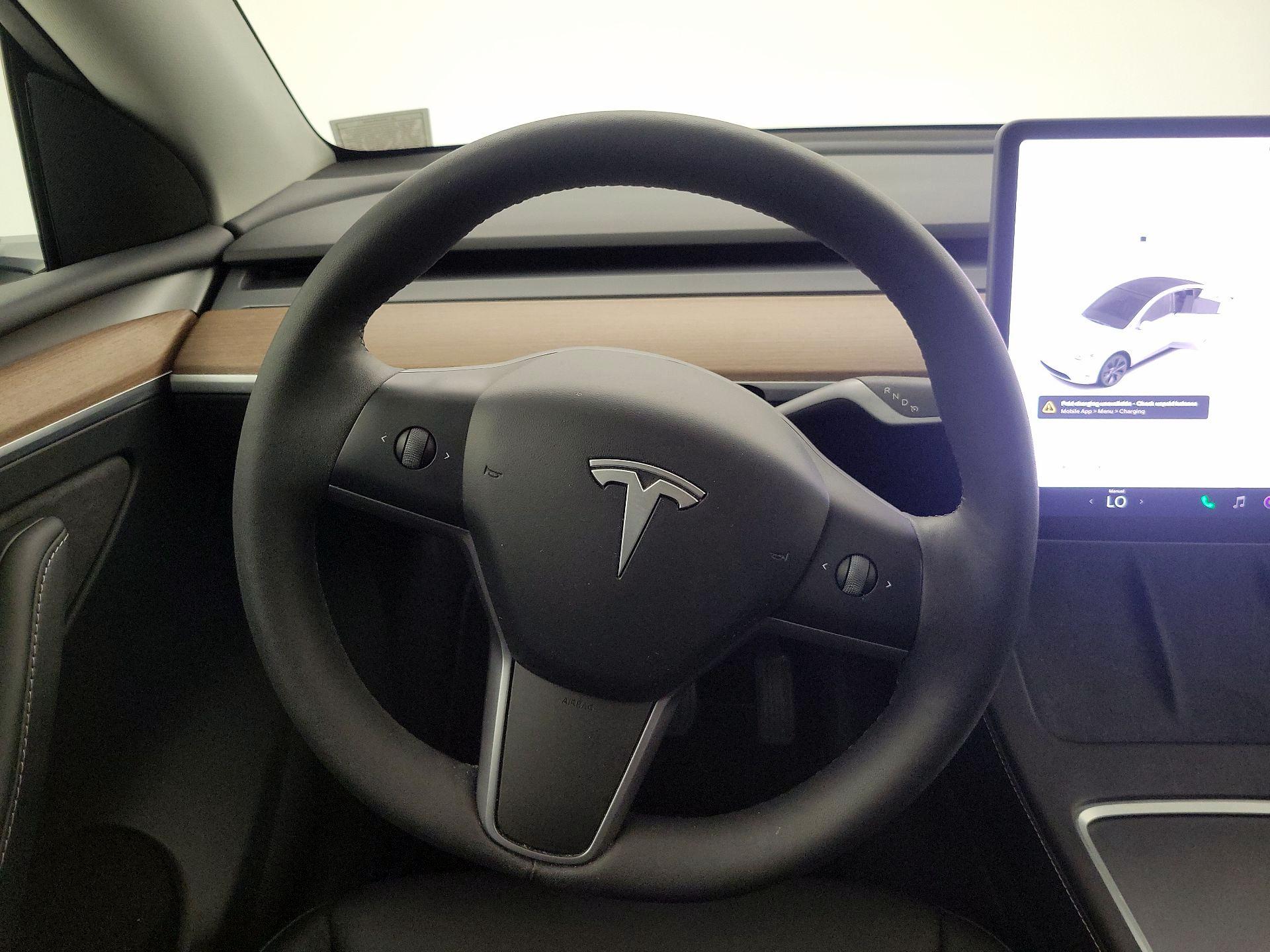 Thumbnail: 2024 Tesla Model Y - 10