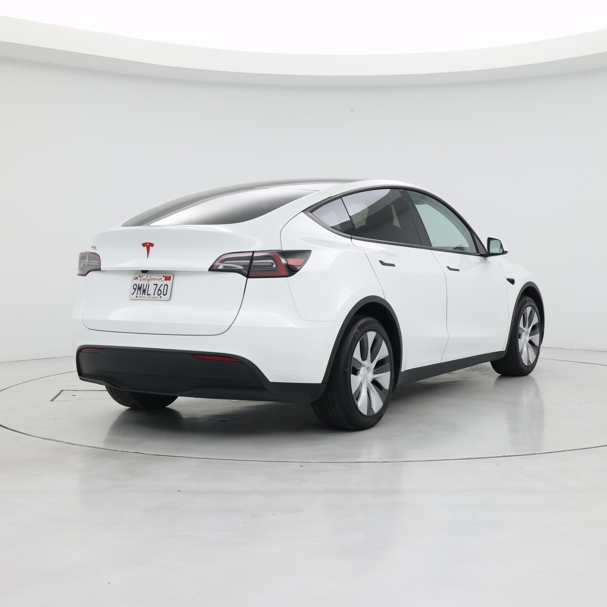 Thumbnail: 2024 Tesla Model Y - 8
