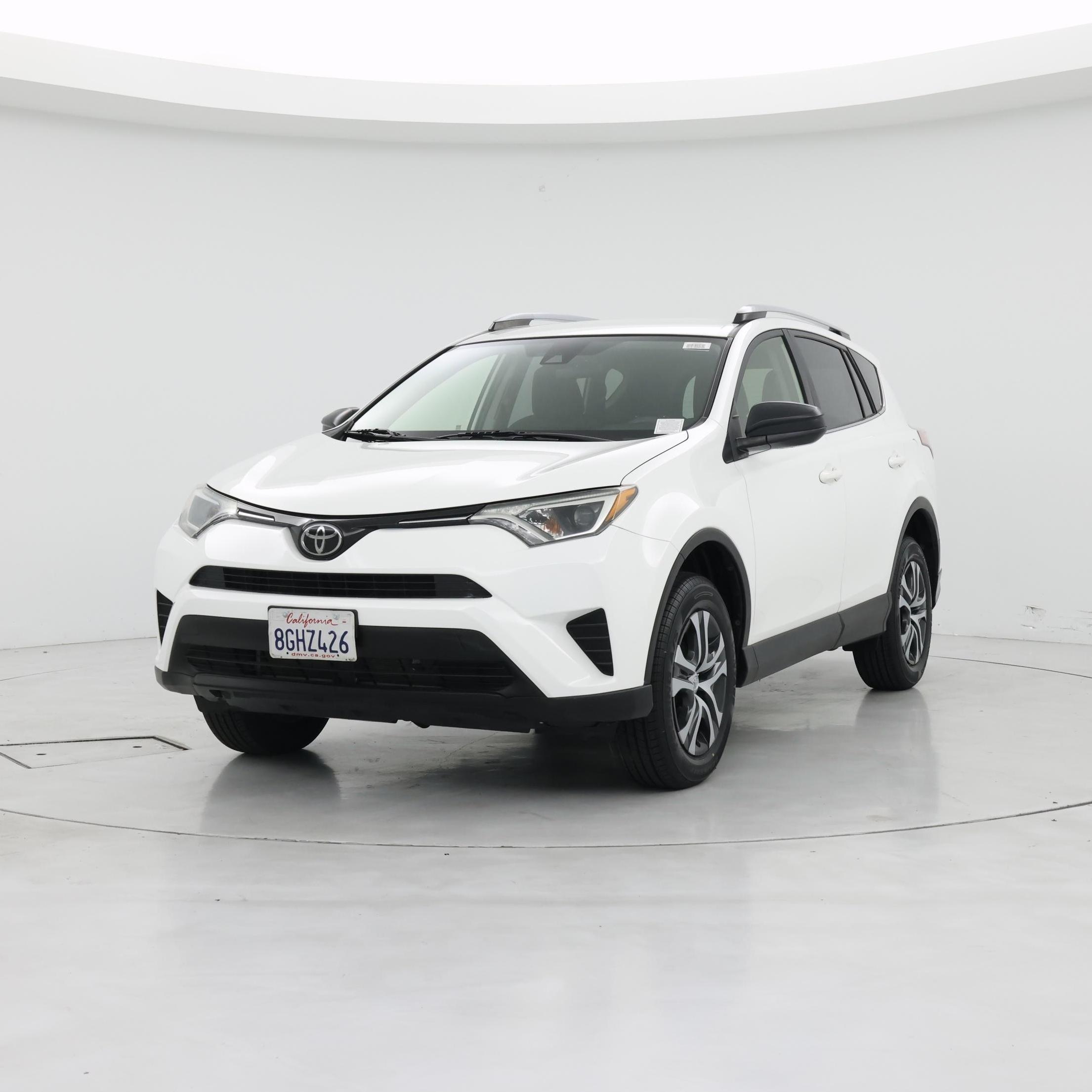 Thumbnail: 2018 Toyota RAV4 - 4