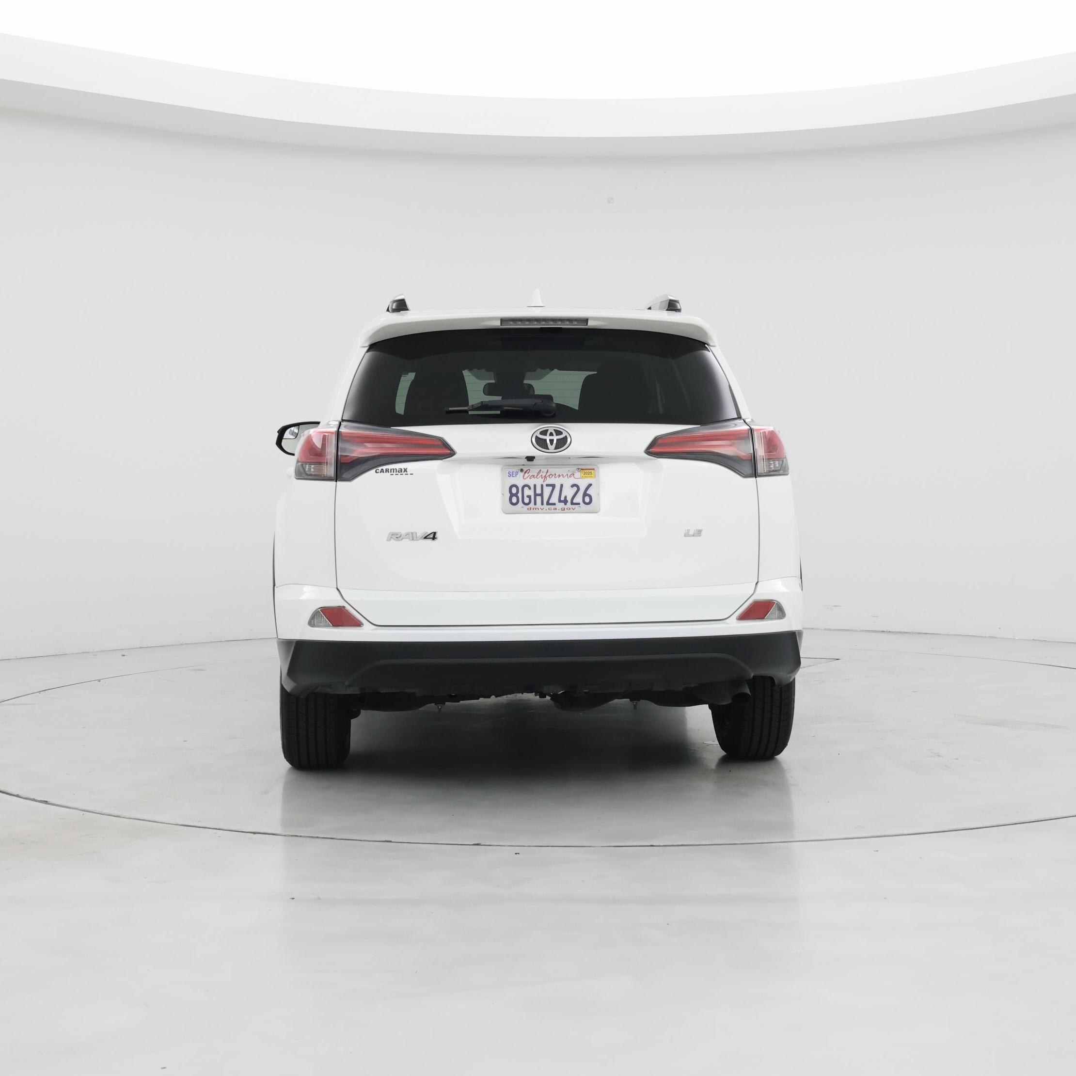 Thumbnail: 2018 Toyota RAV4 - 6
