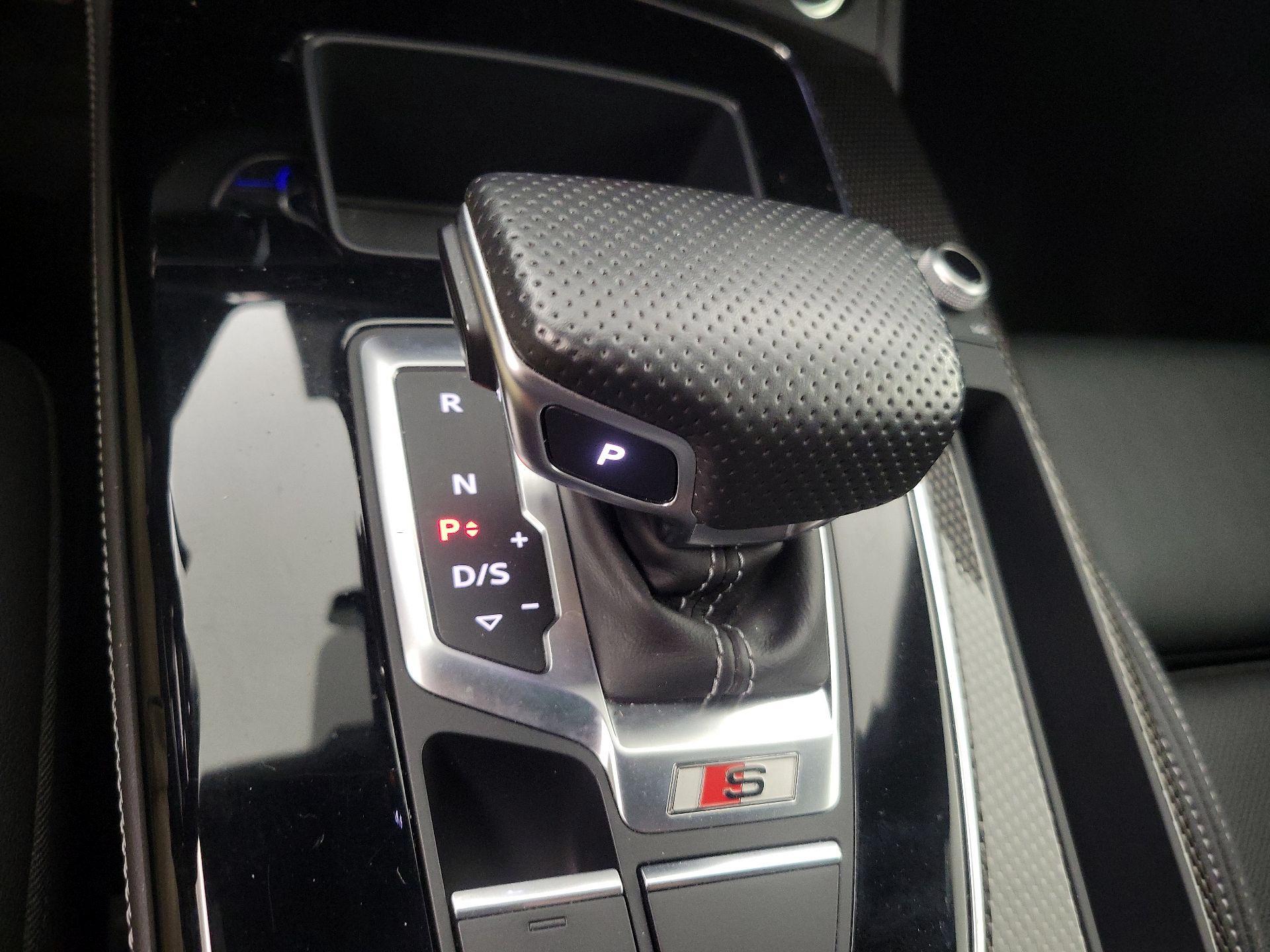 Thumbnail: 2021 Audi SQ5 - 17