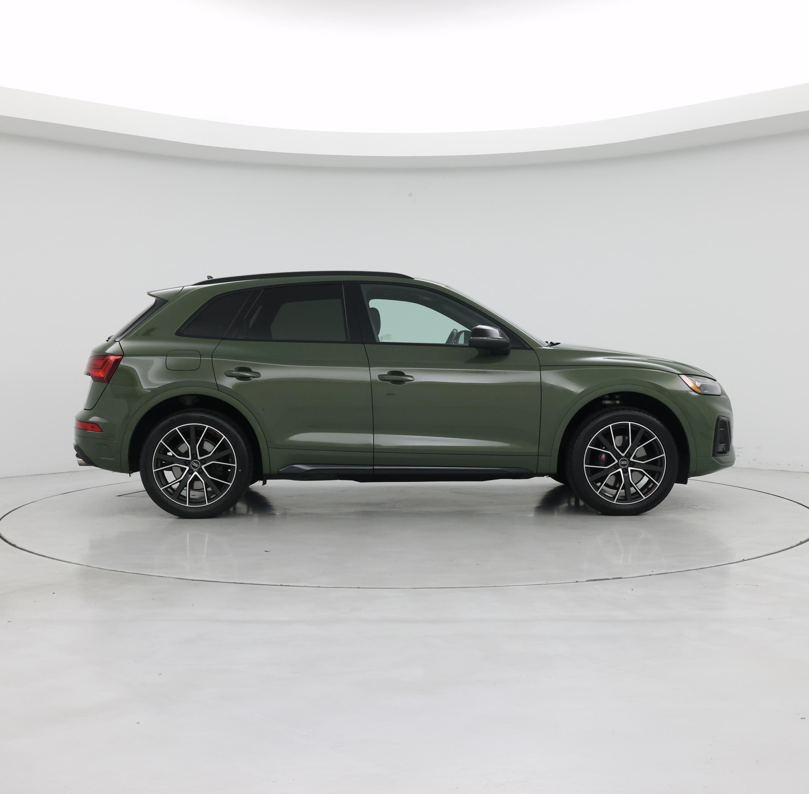 Thumbnail: 2021 Audi SQ5 - 7