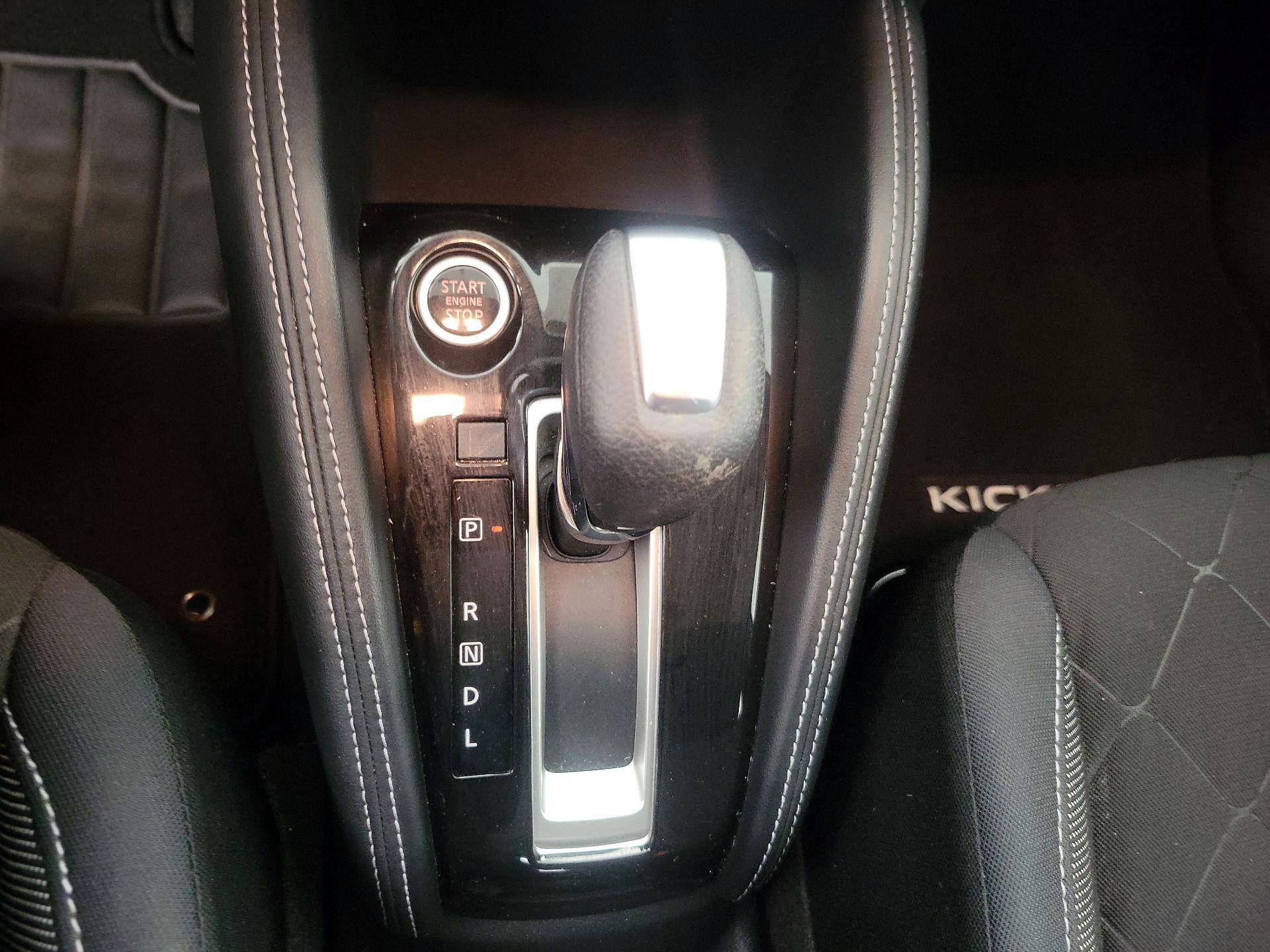 Thumbnail: 2019 Nissan Kicks - 17