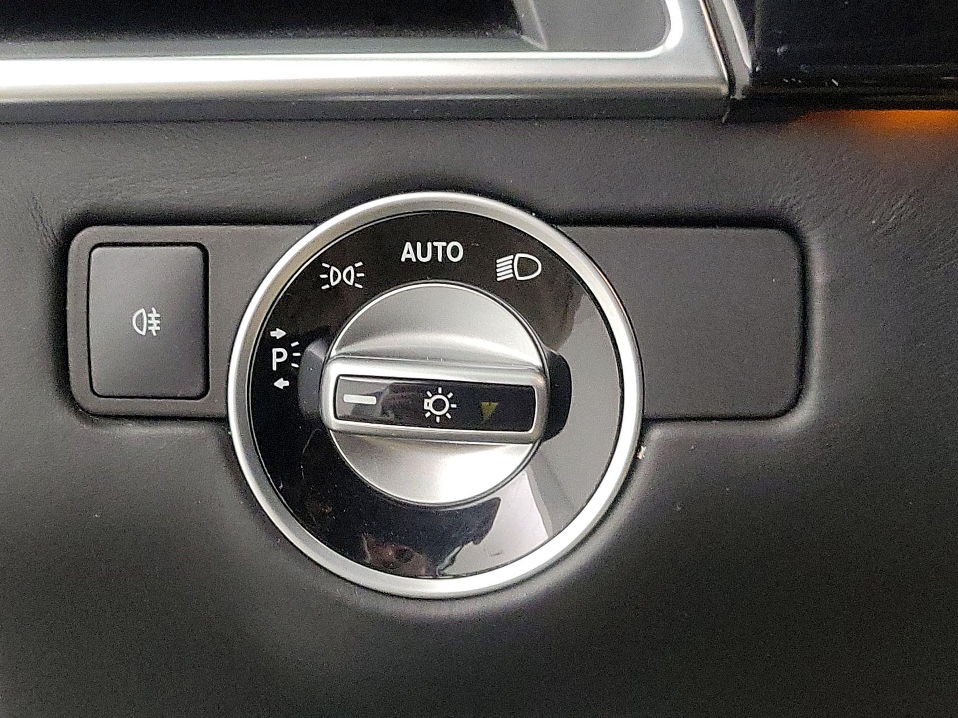 Thumbnail: 2015 Mercedes-Benz GL-Class - 13