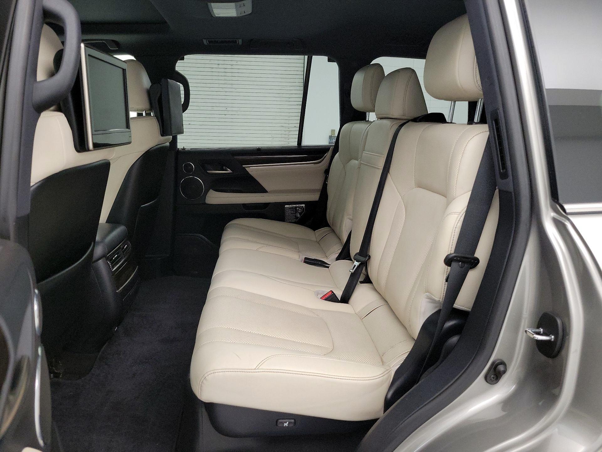 Thumbnail: 2020 Lexus LX - 18