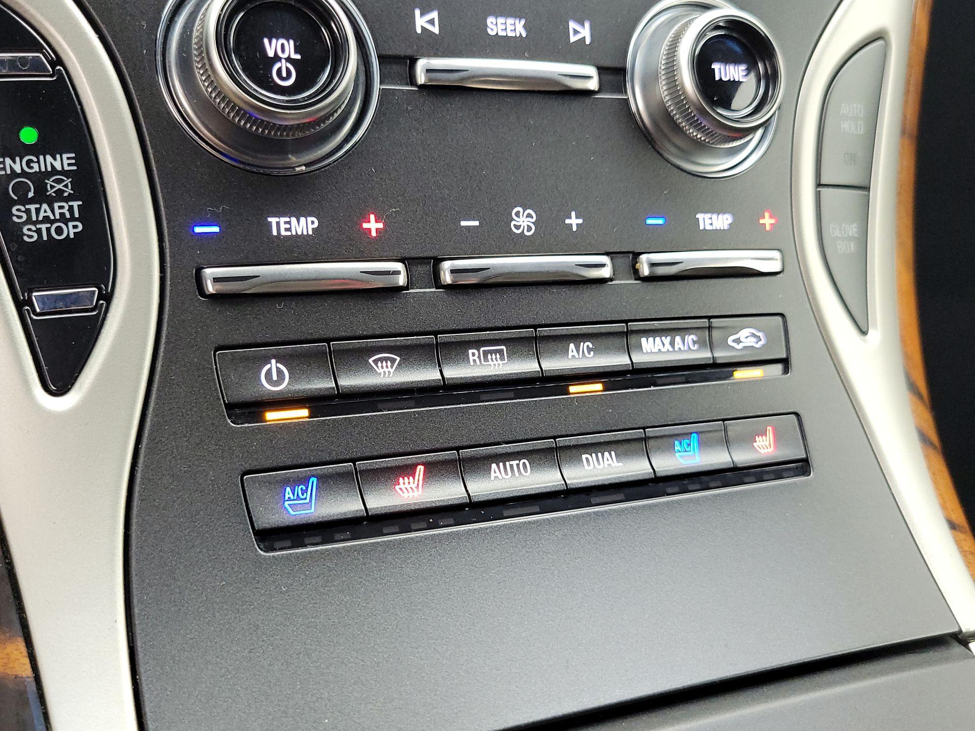 Thumbnail: 2018 Lincoln MKX - 17