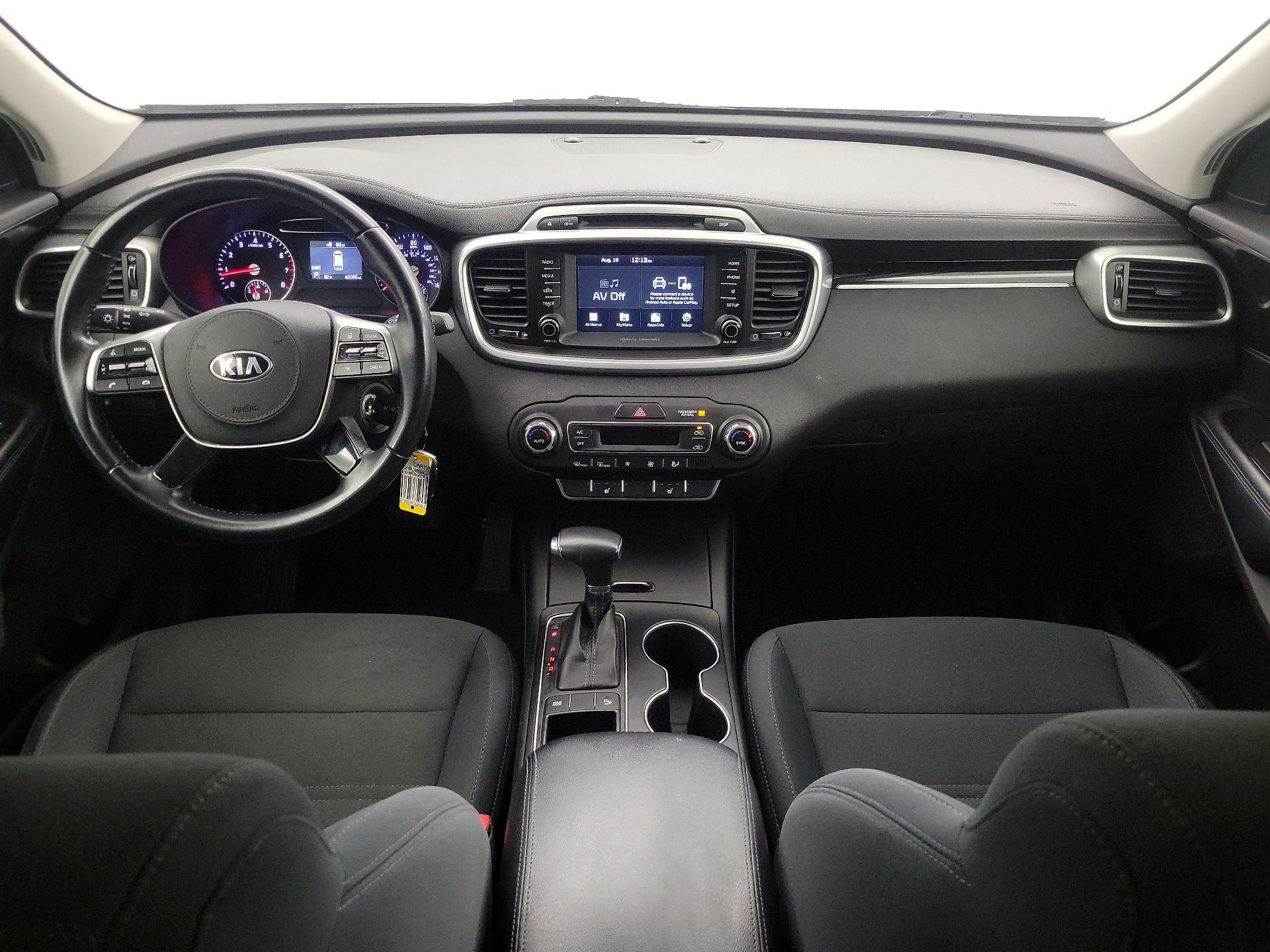 Thumbnail: 2019 Kia Sorento - 9