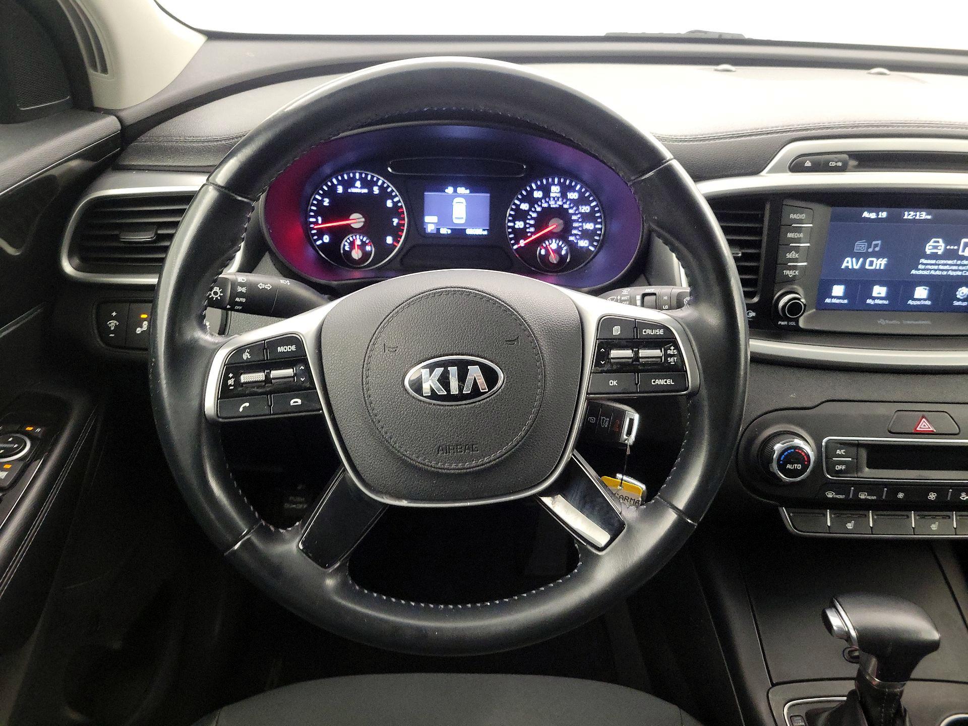 Thumbnail: 2019 Kia Sorento - 10
