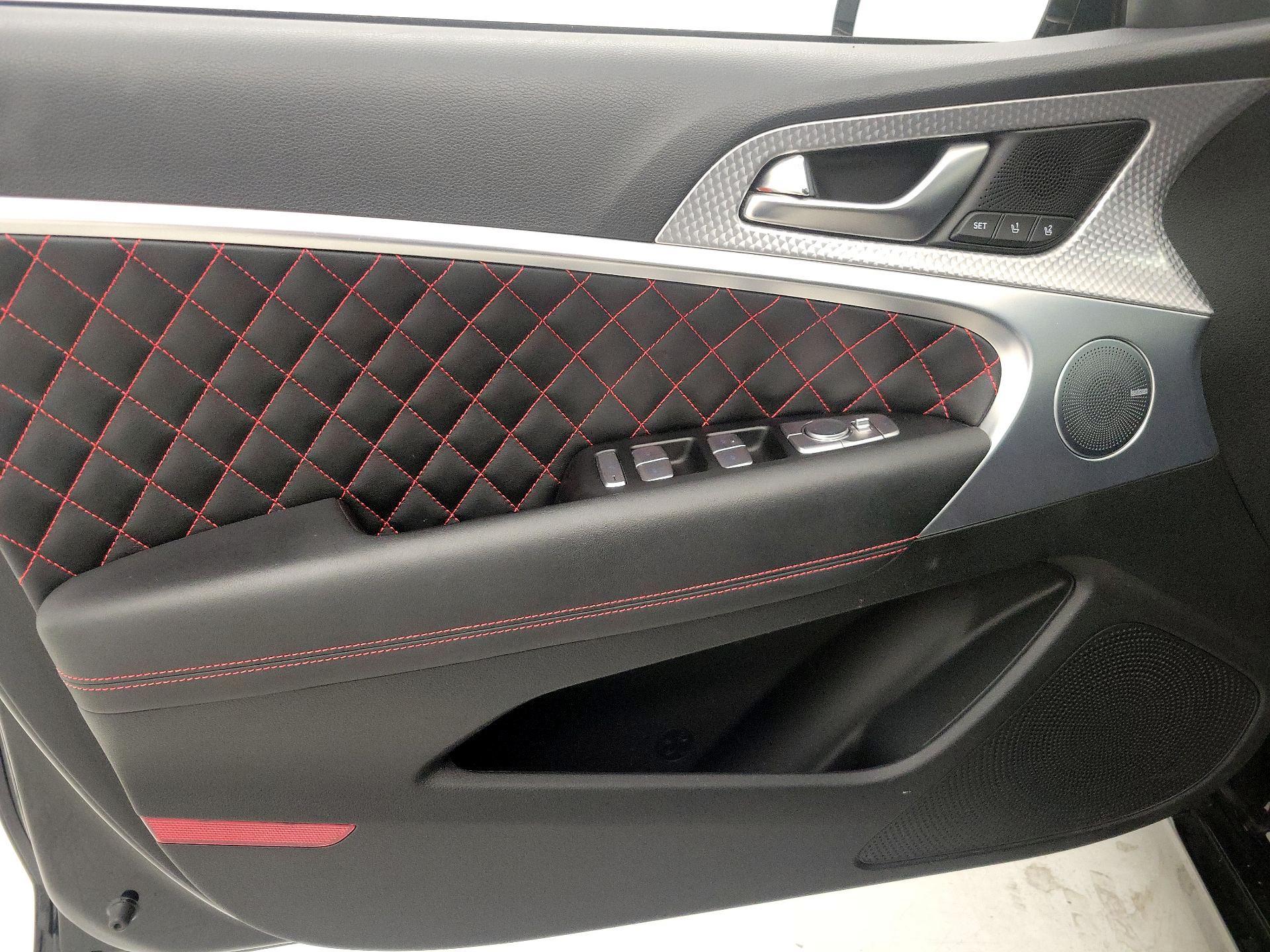Thumbnail: 2022 Genesis G70 - 12