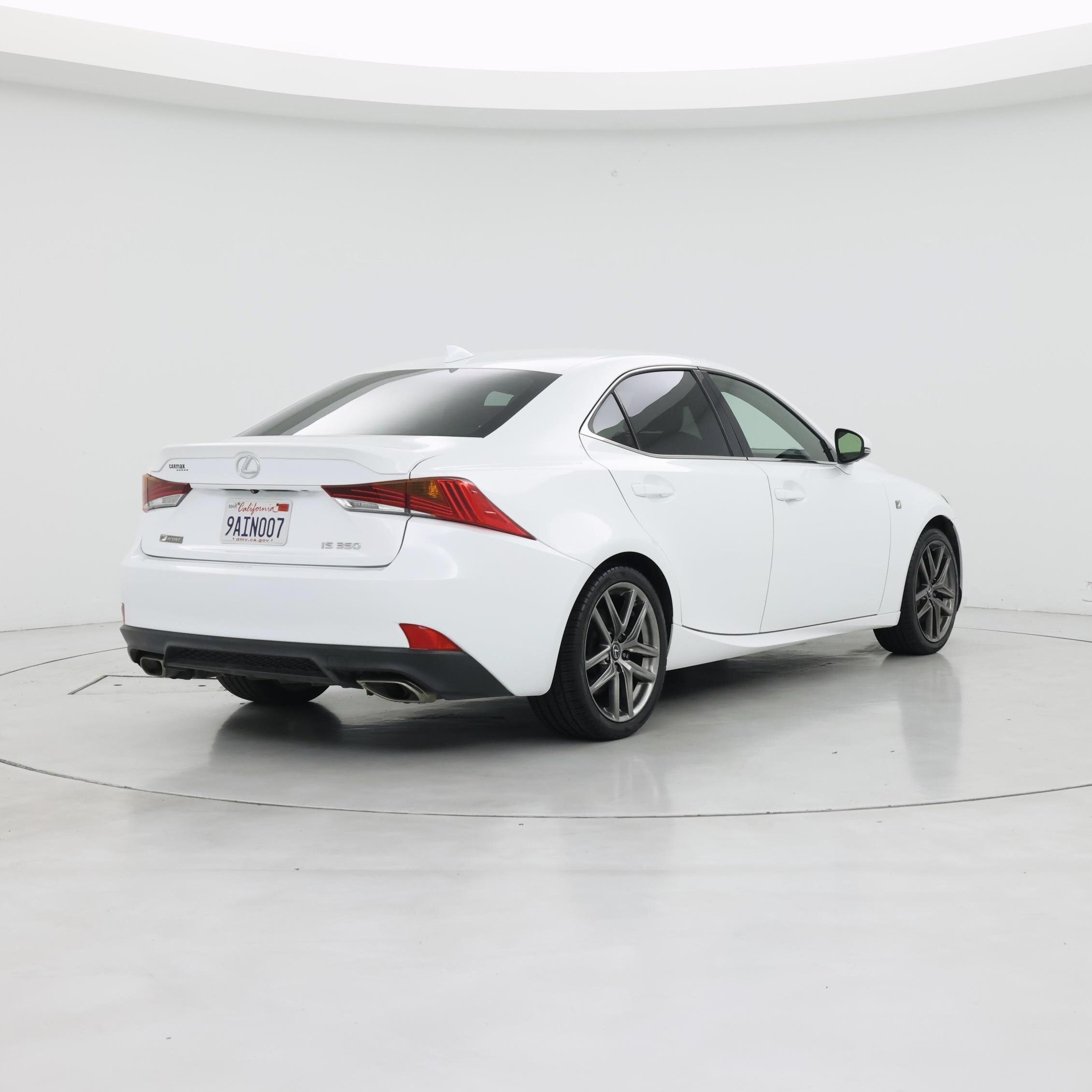 Thumbnail: 2020 Lexus IS - 8