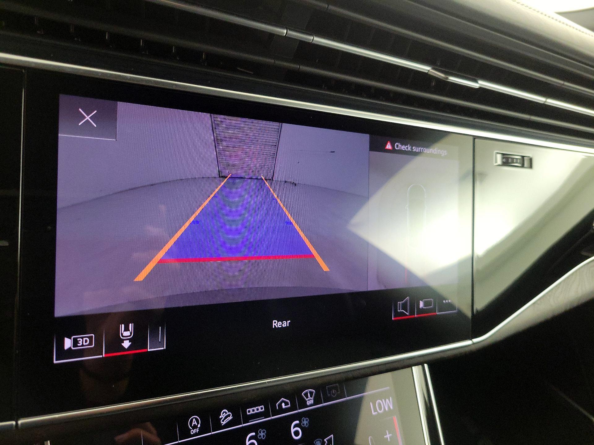 Thumbnail: 2021 Audi Q8 - 14