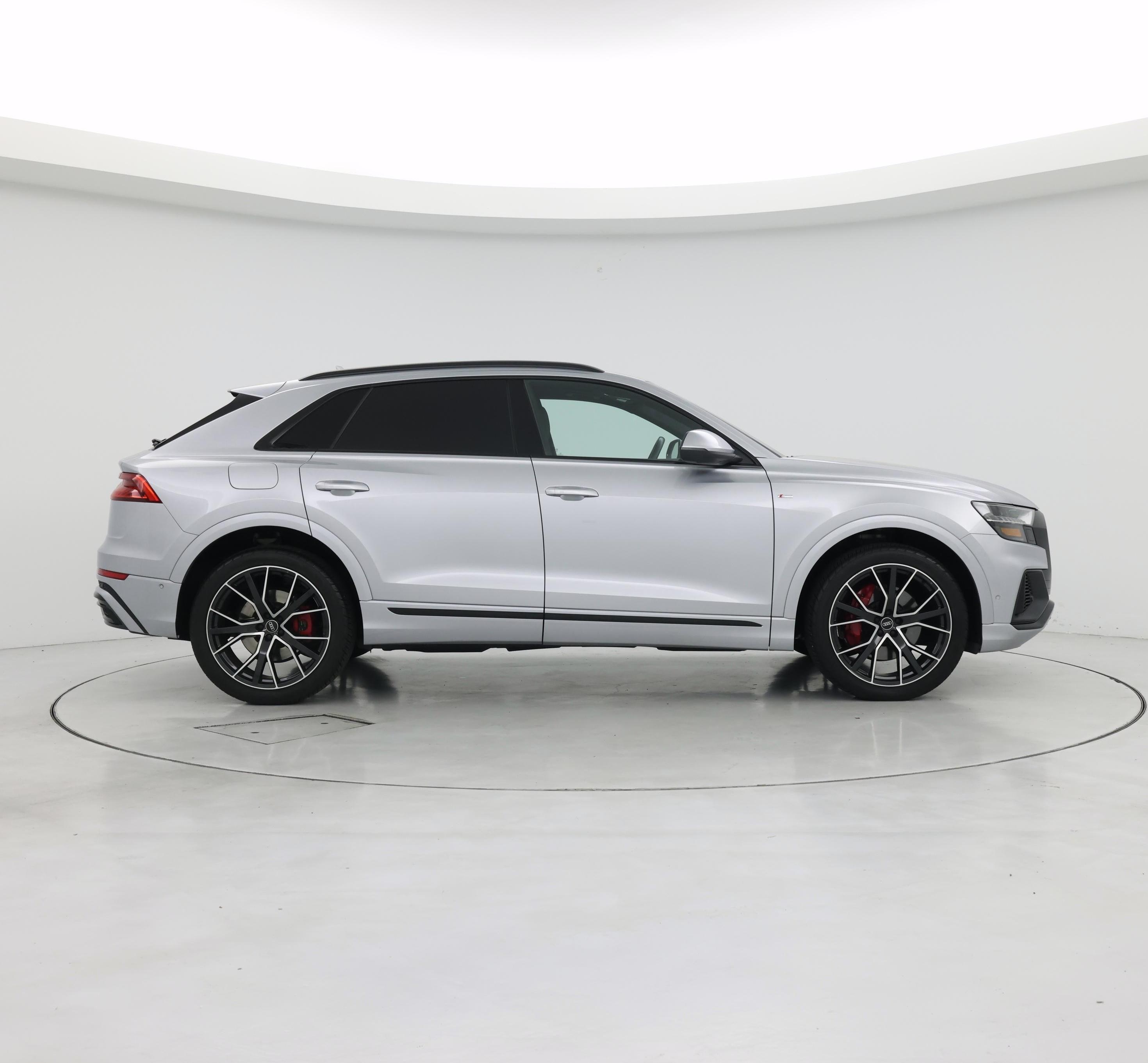Thumbnail: 2021 Audi Q8 - 7