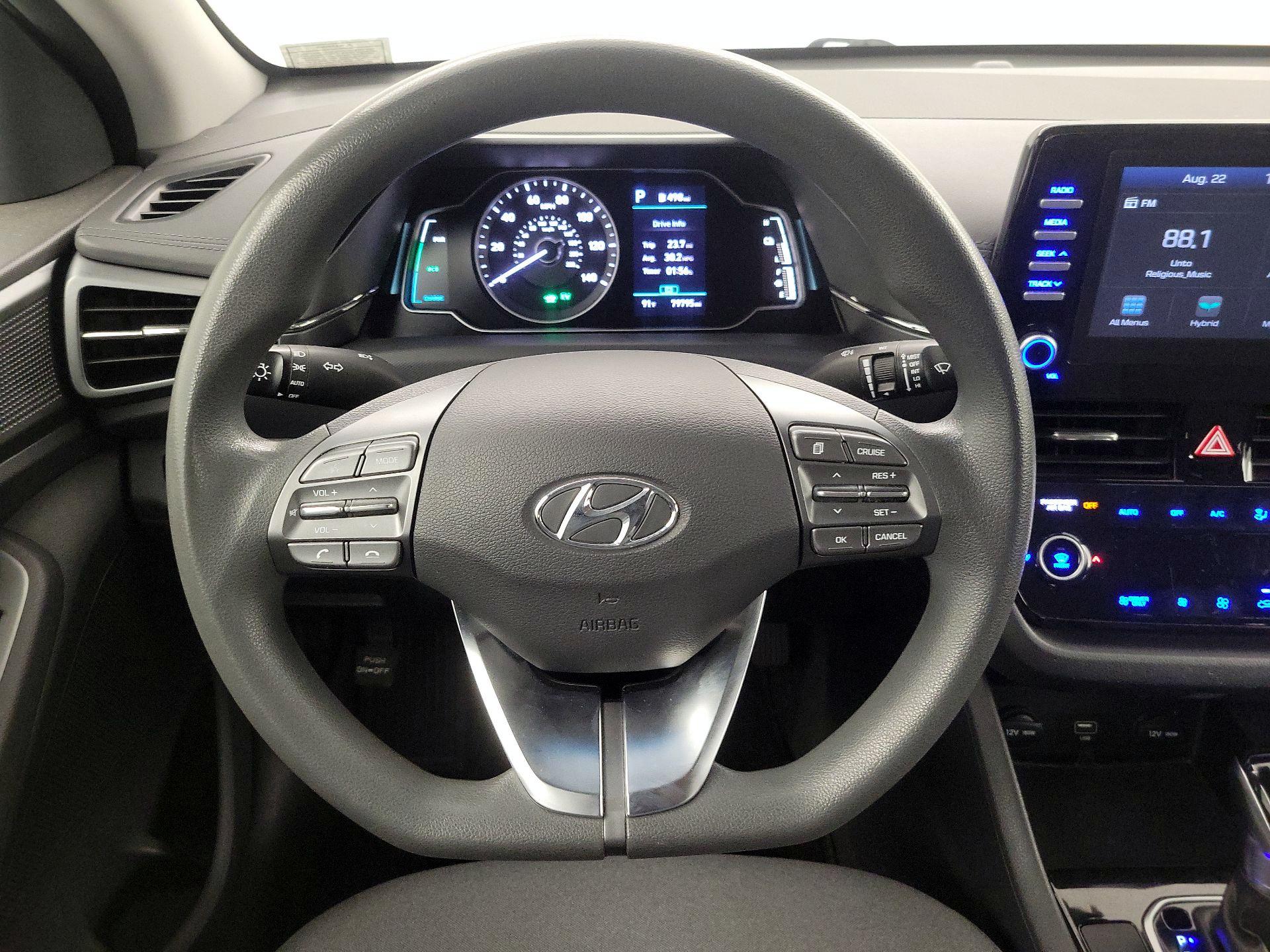 Thumbnail: 2020 Hyundai Ioniq - 10
