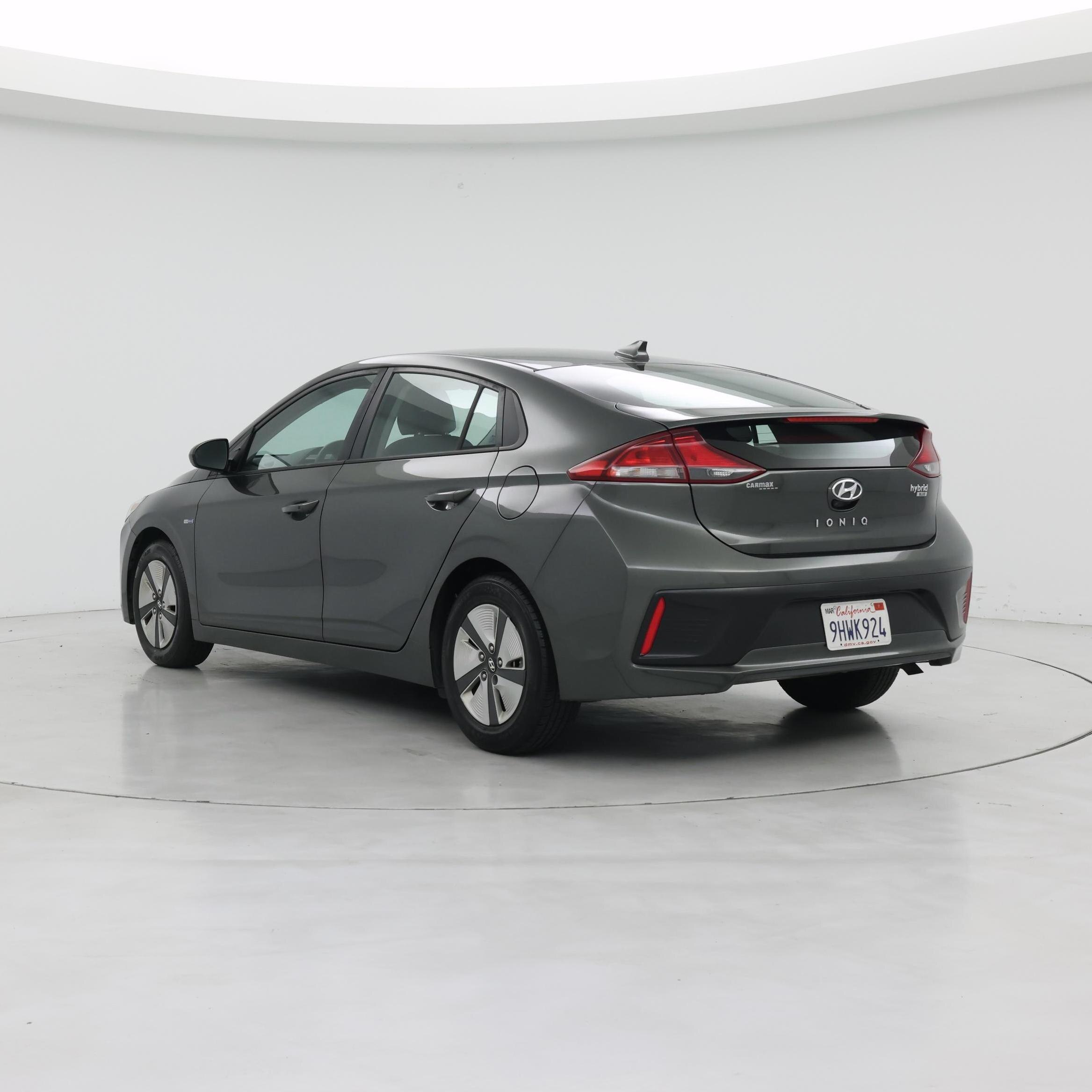Thumbnail: 2020 Hyundai Ioniq - 2