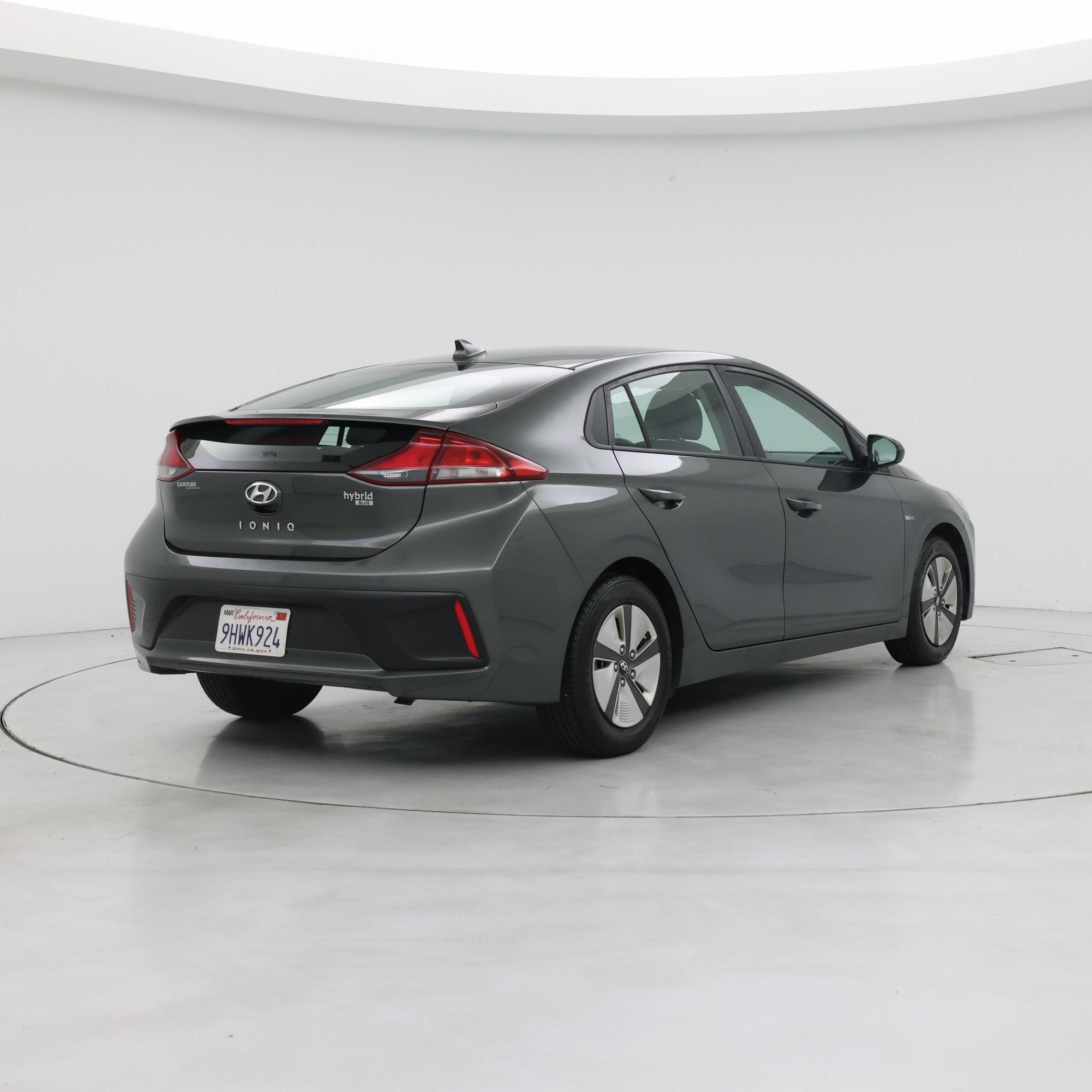 Thumbnail: 2020 Hyundai Ioniq - 8