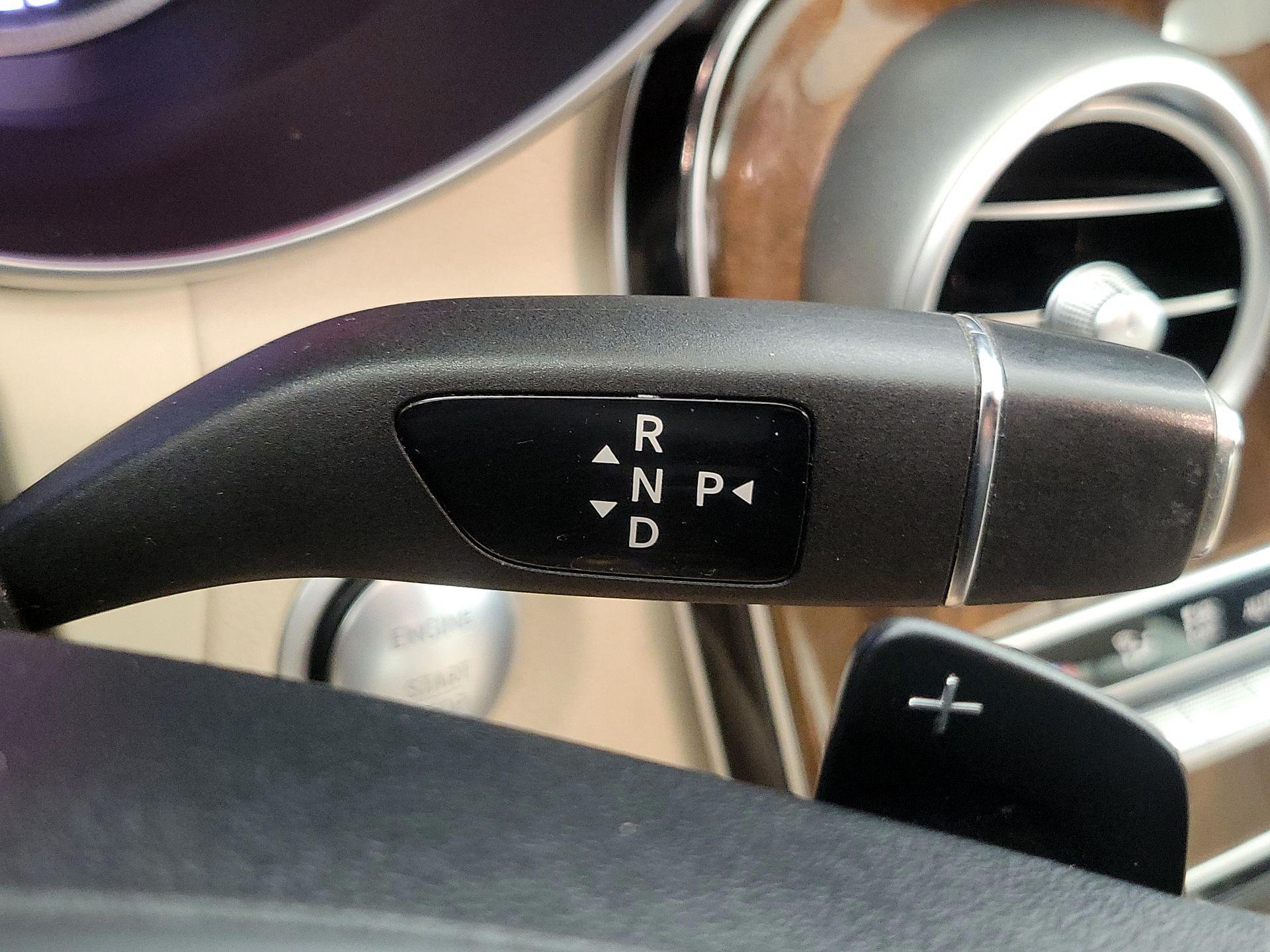 Thumbnail: 2015 Mercedes-Benz C-Class - 17