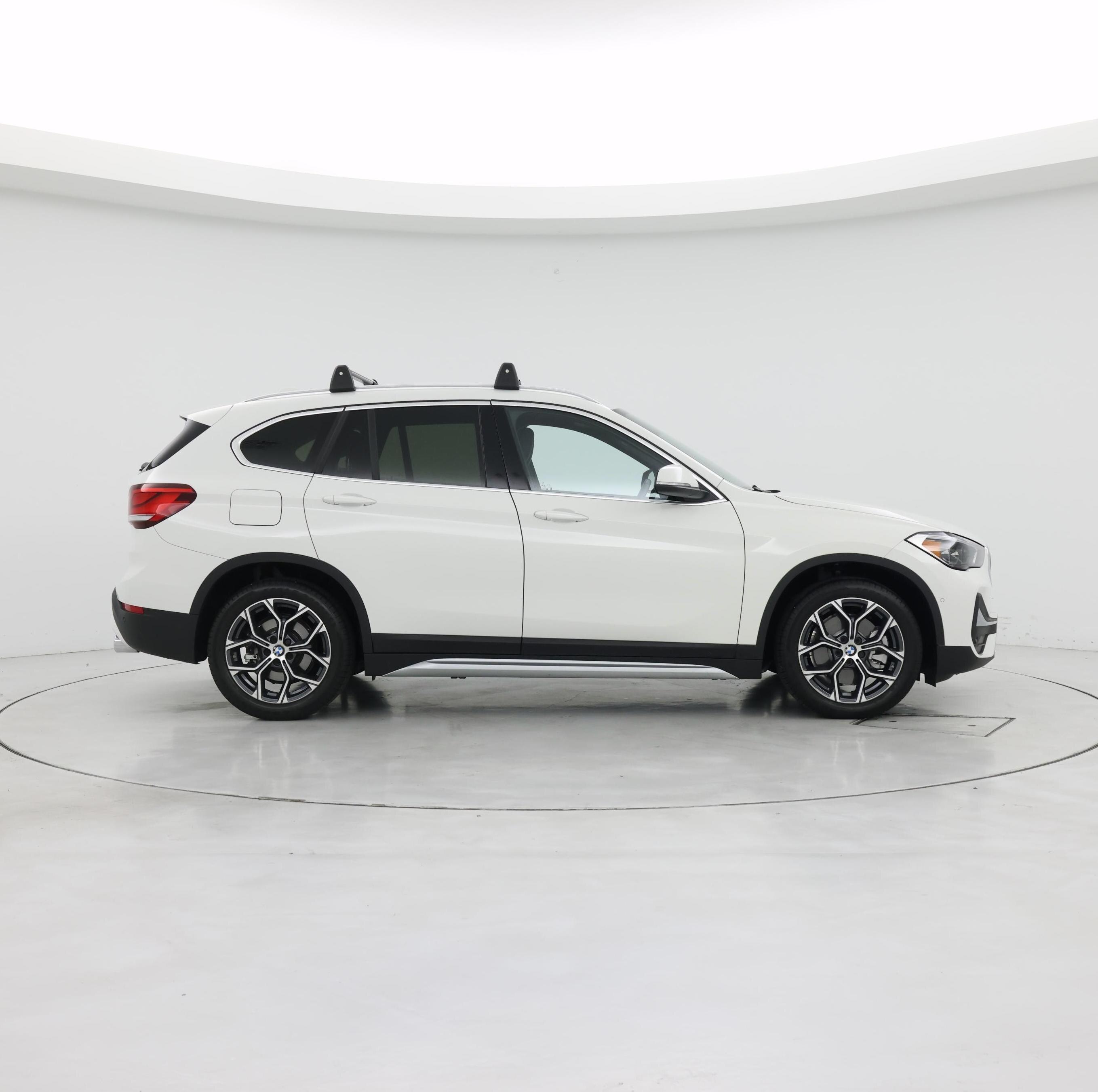 Thumbnail: 2021 BMW X1 - 7