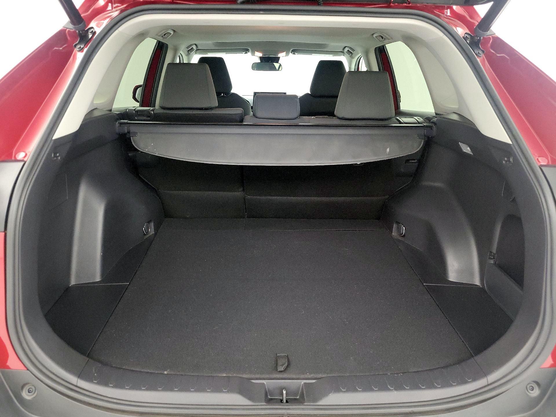 Thumbnail: 2019 Toyota RAV4 - 20