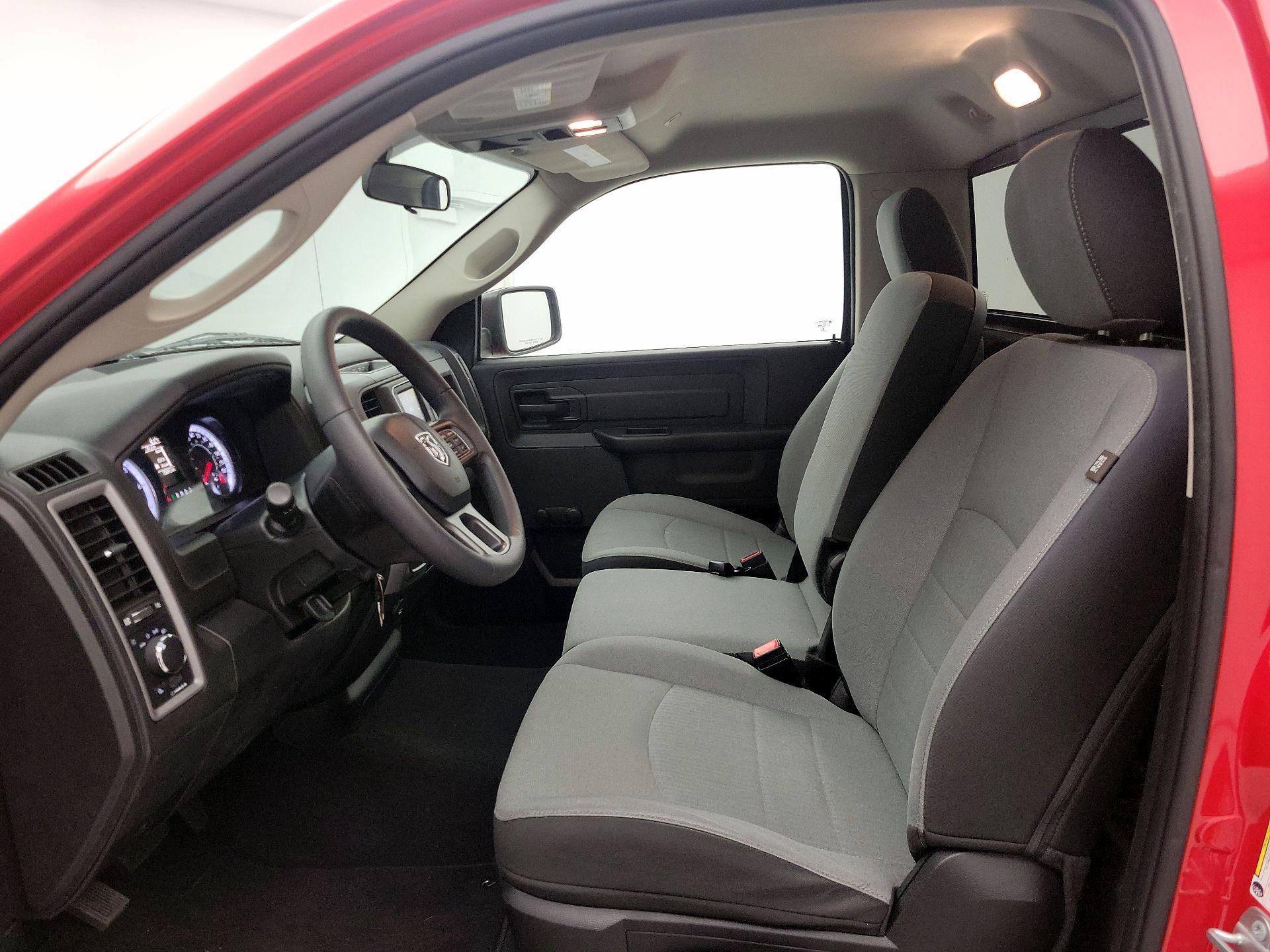 Thumbnail: 2021 RAM 1500 Classic - 11