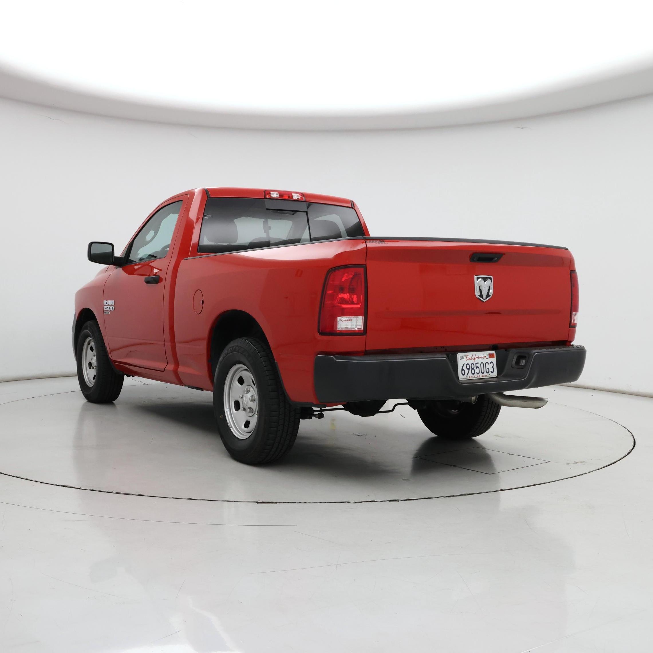 Thumbnail: 2021 RAM 1500 Classic - 2
