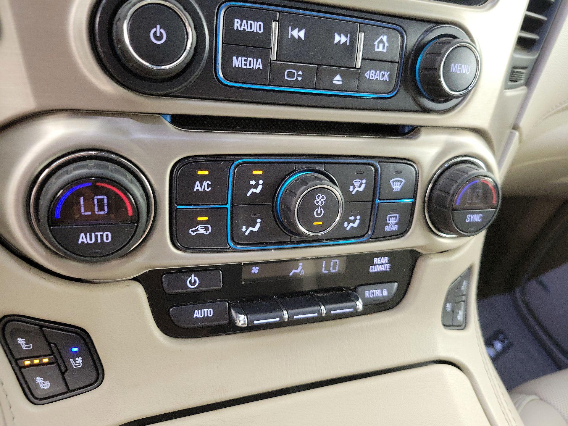 Thumbnail: 2019 GMC Yukon XL - 16