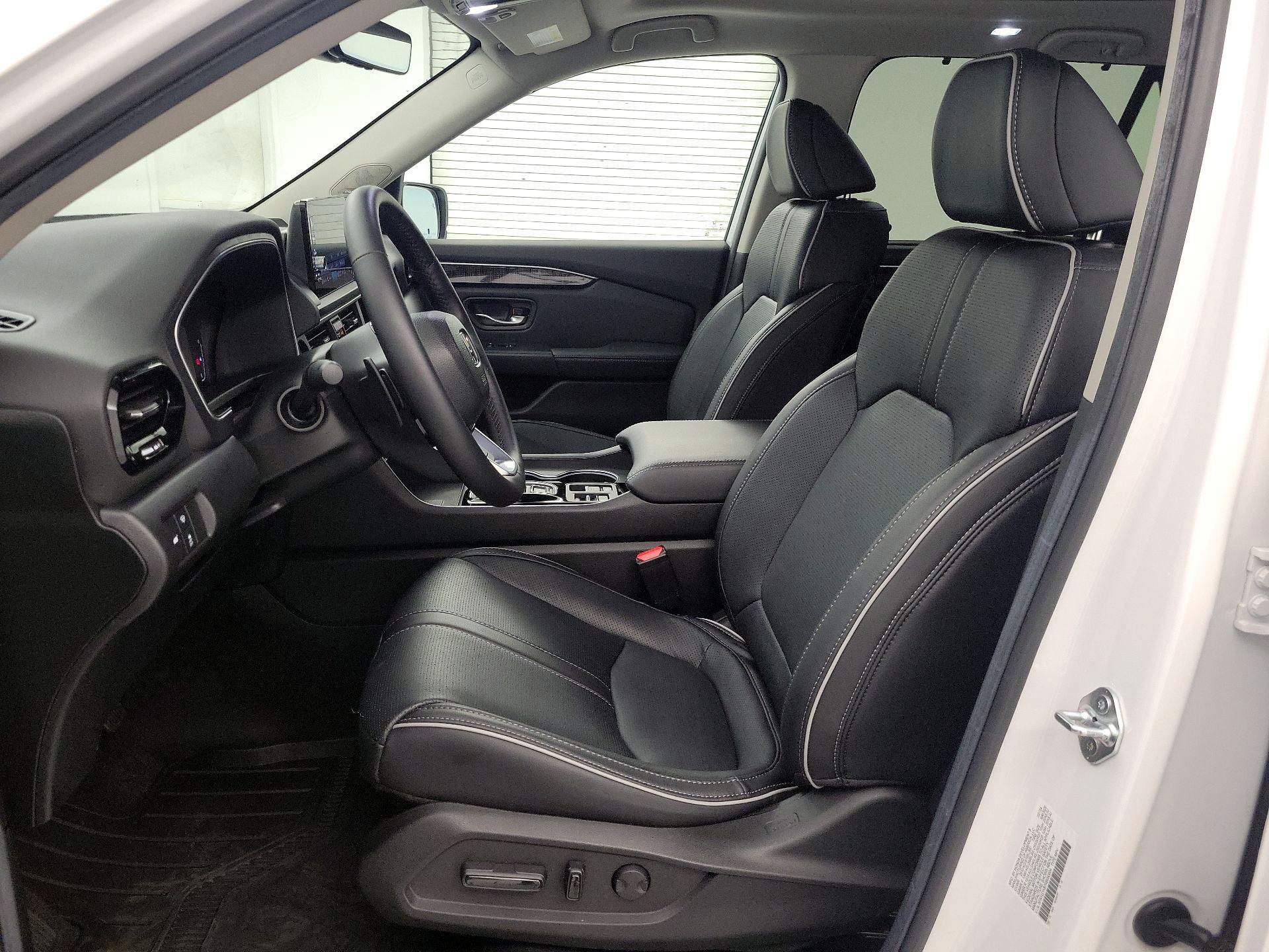 Thumbnail: 2024 Honda Pilot - 11