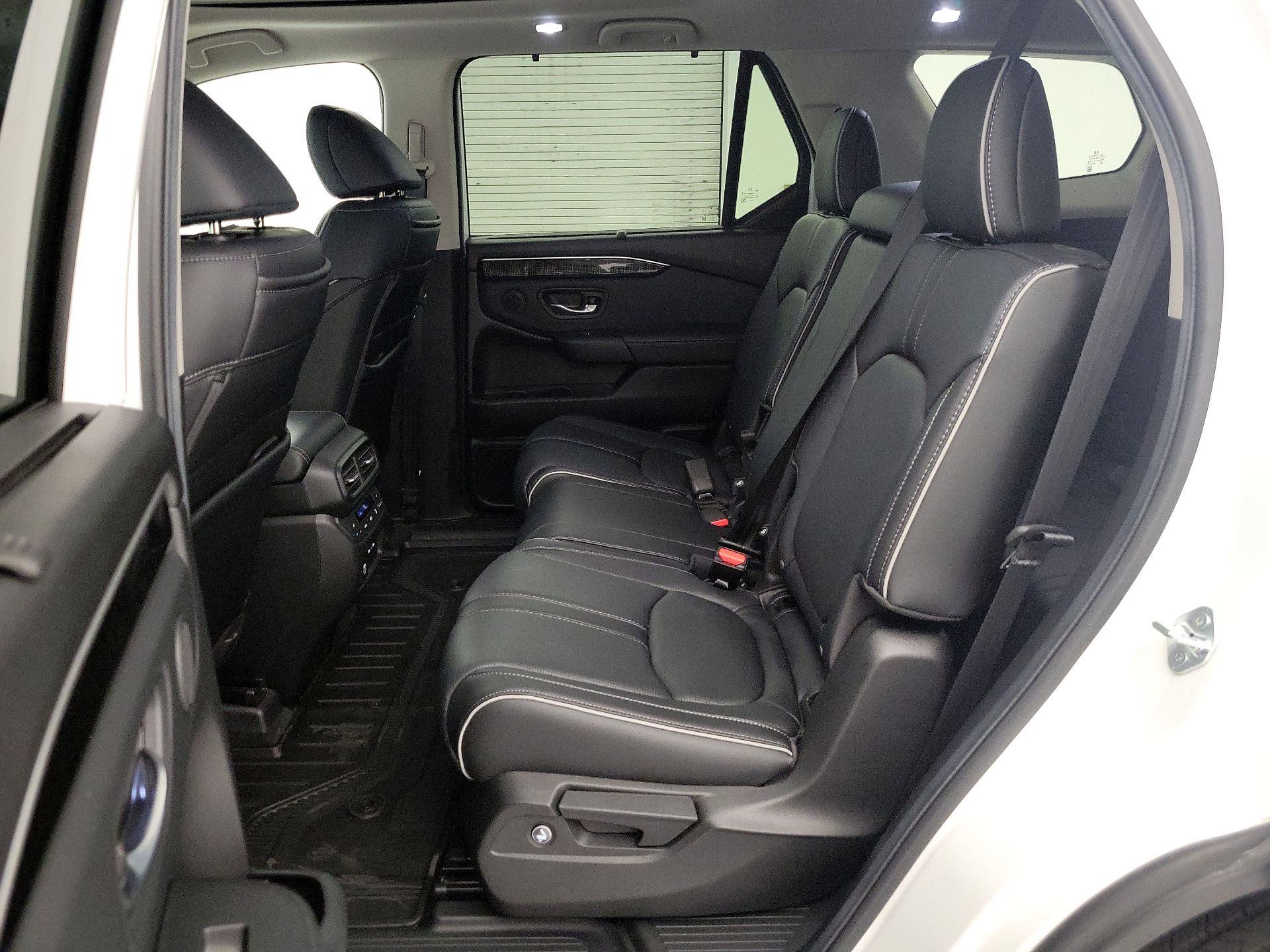 Thumbnail: 2024 Honda Pilot - 19
