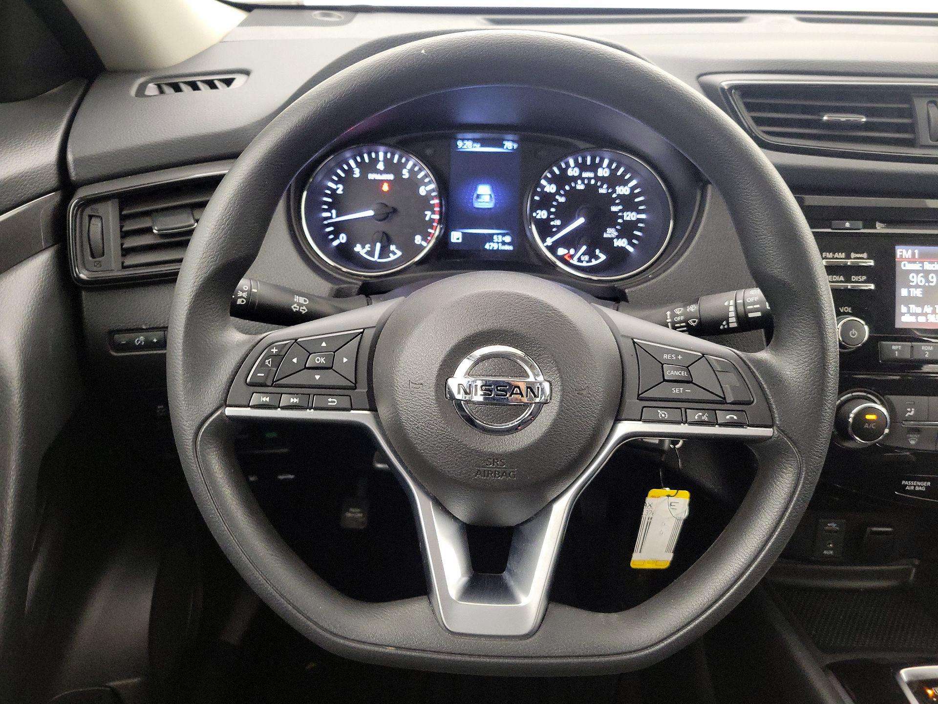 Thumbnail: 2017 Nissan Rogue - 10