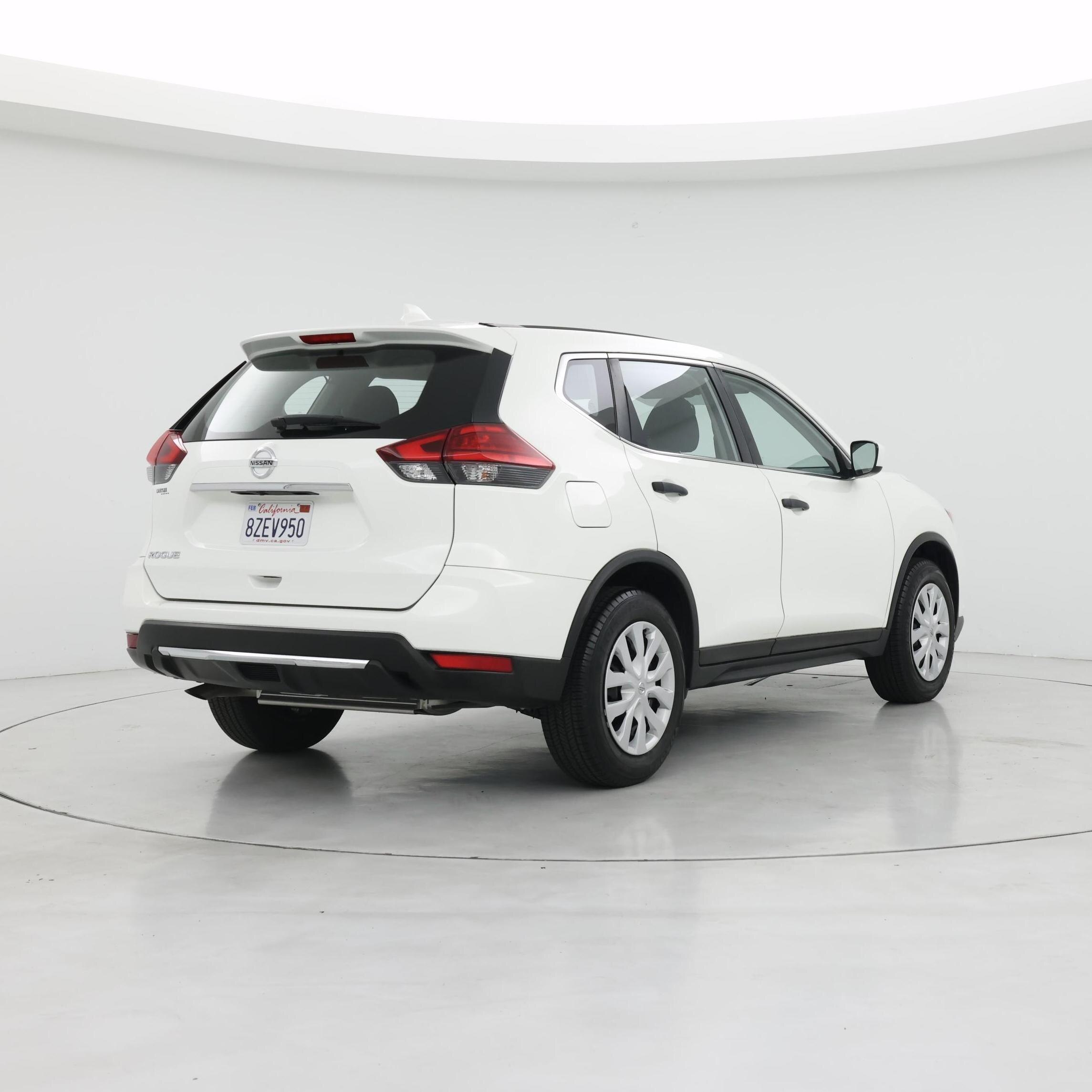 Thumbnail: 2017 Nissan Rogue - 8
