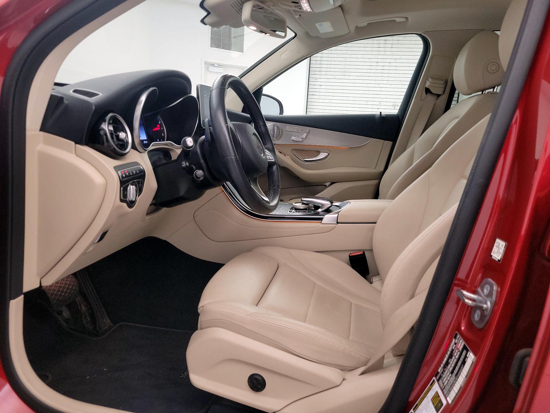 Thumbnail: 2019 Mercedes-Benz GLC - 11