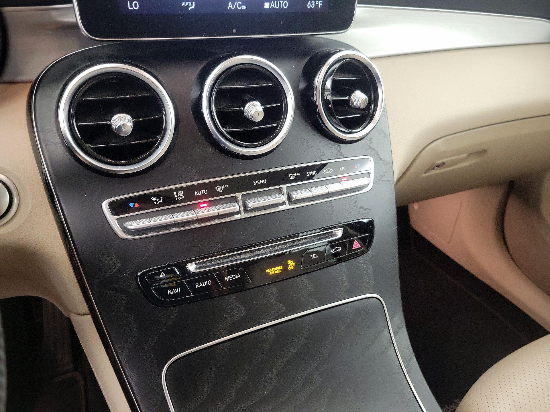 Thumbnail: 2019 Mercedes-Benz GLC - 17