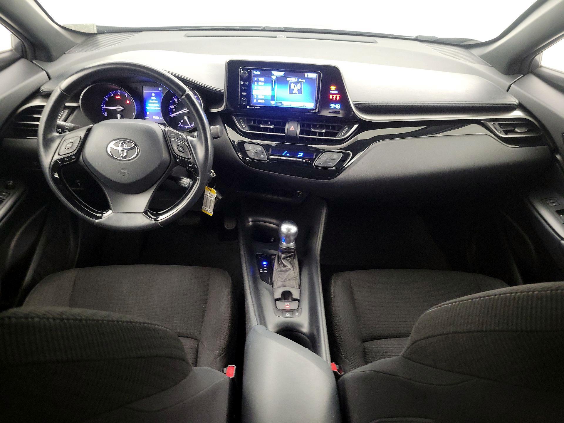 Thumbnail: 2018 Toyota C-HR - 9