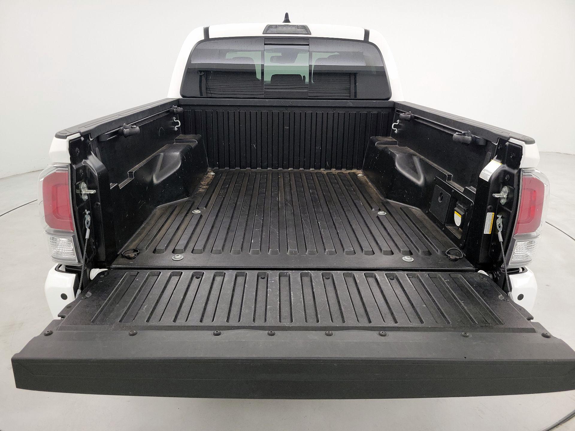 Thumbnail: 2023 Toyota Tacoma - 20