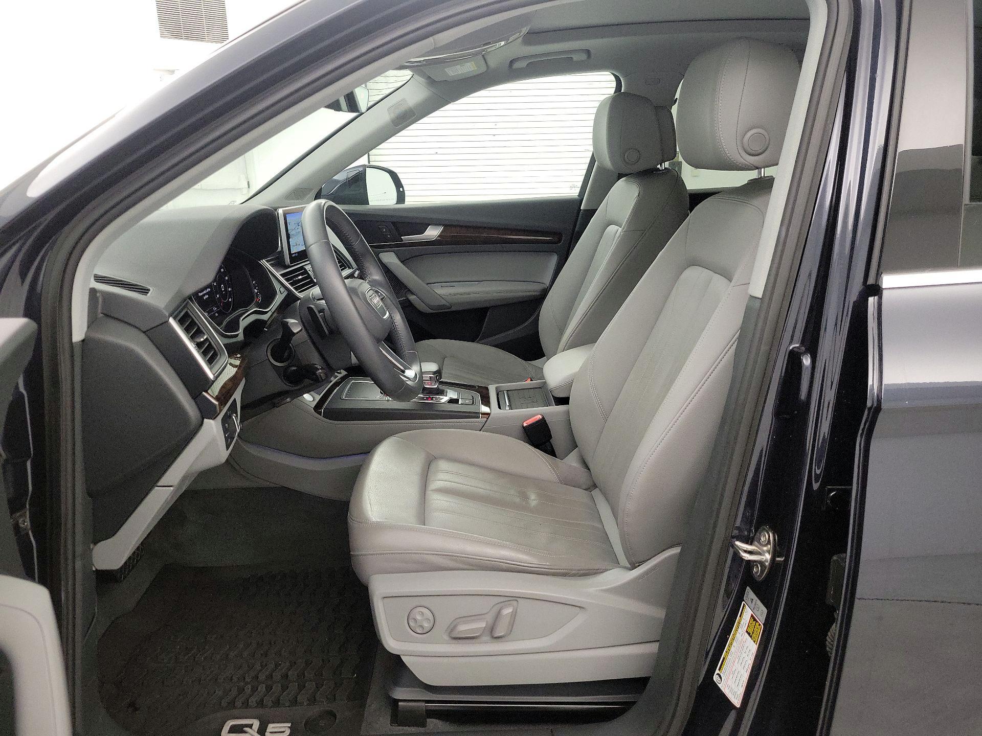 Thumbnail: 2019 Audi Q5 - 11