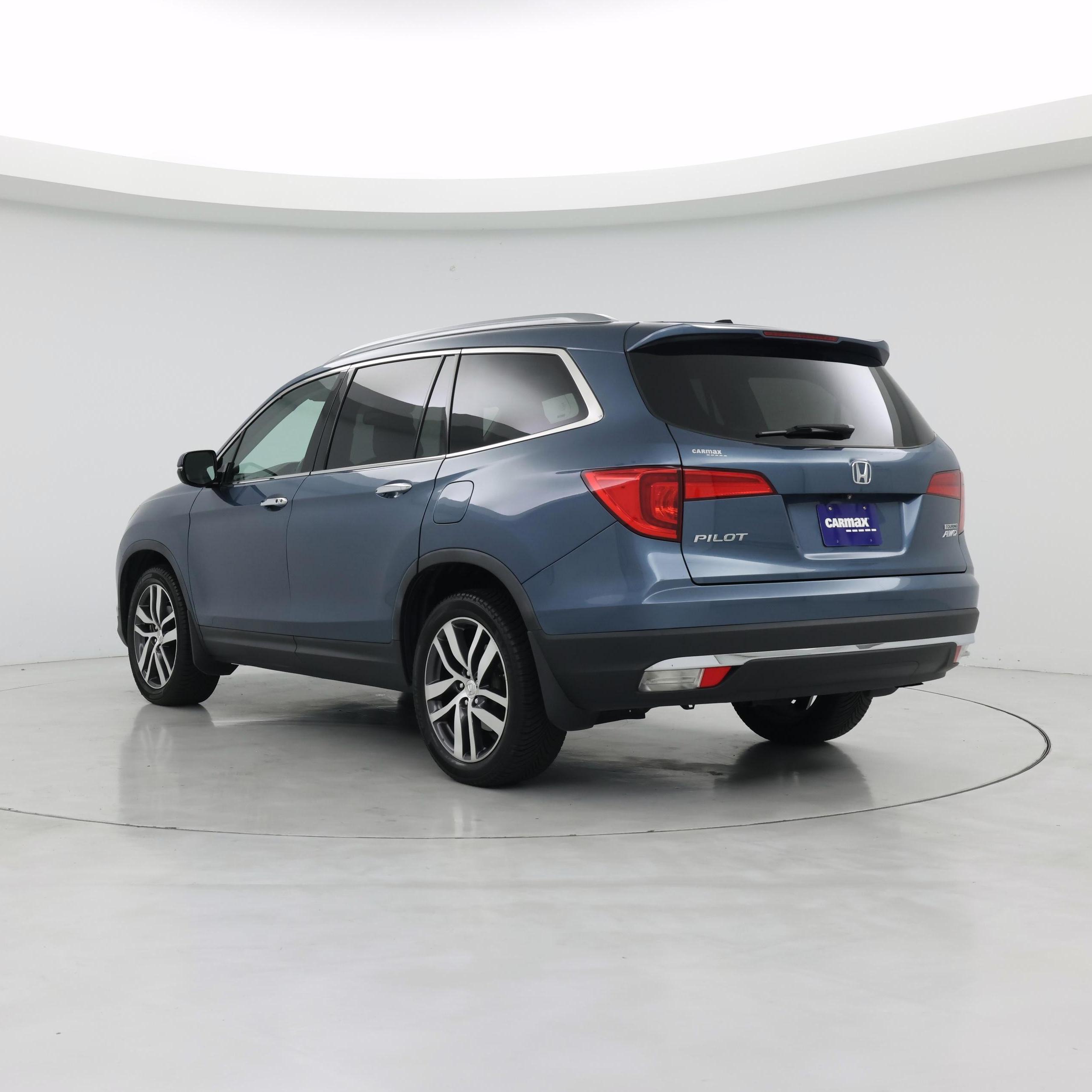 Thumbnail: 2016 Honda Pilot - 2