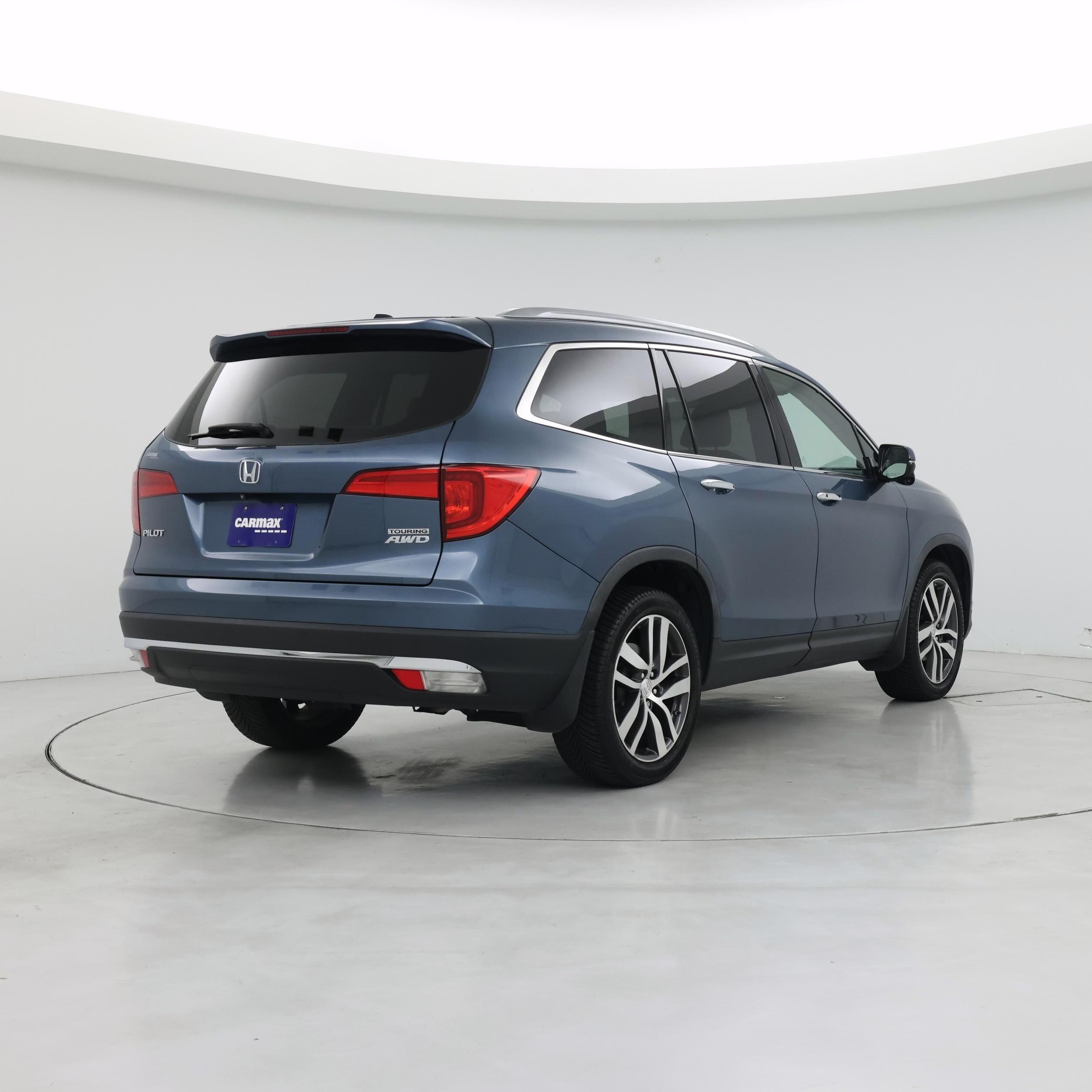 Thumbnail: 2016 Honda Pilot - 8