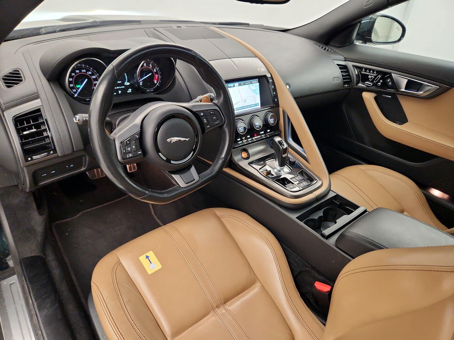 Thumbnail: 2017 Jaguar F-Type - 9