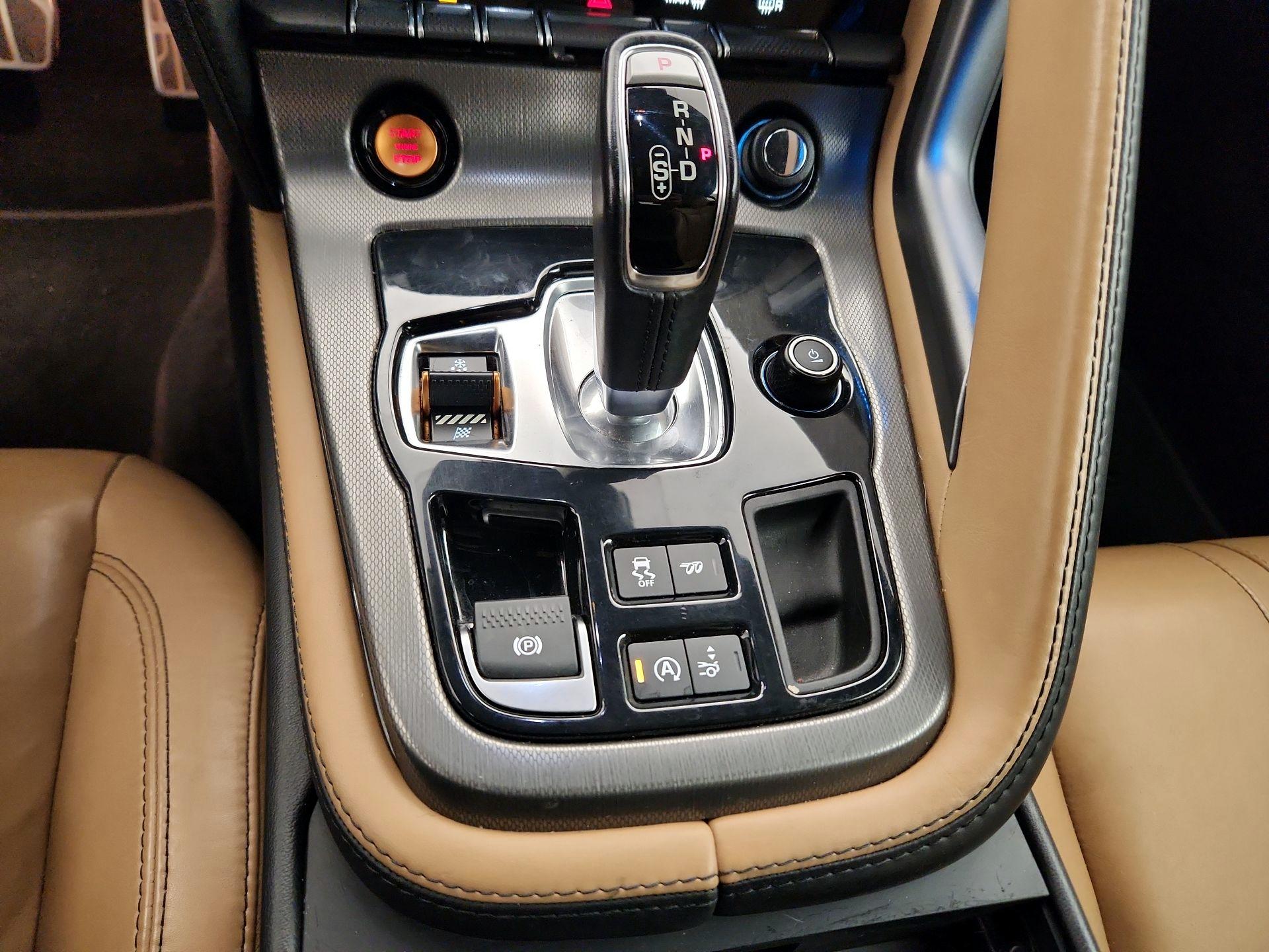 Thumbnail: 2017 Jaguar F-Type - 18