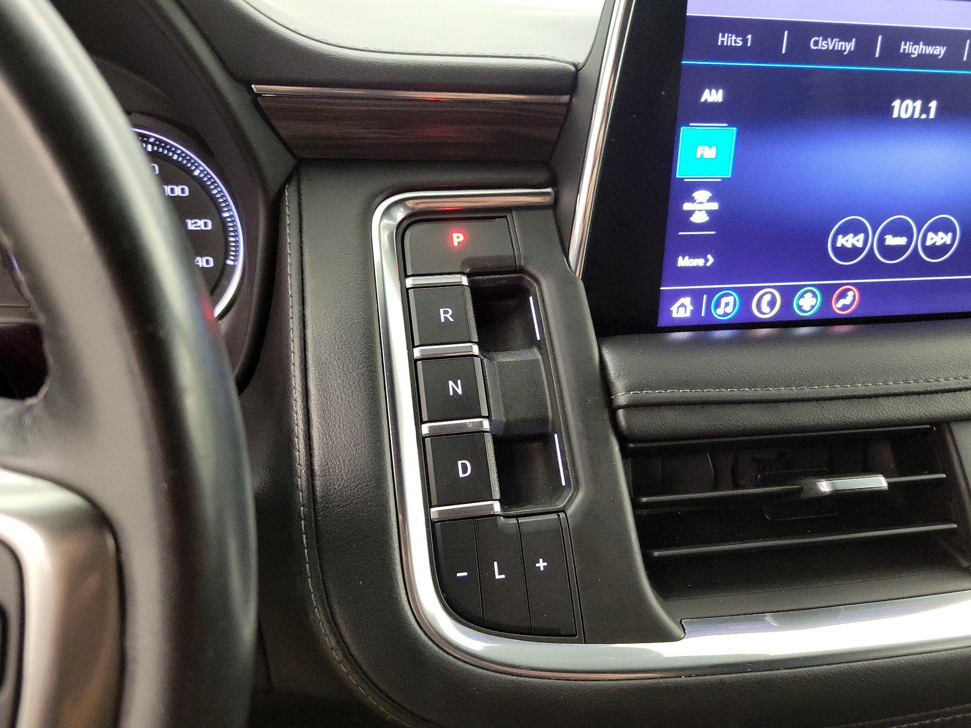 Thumbnail: 2021 Chevrolet Suburban - 17