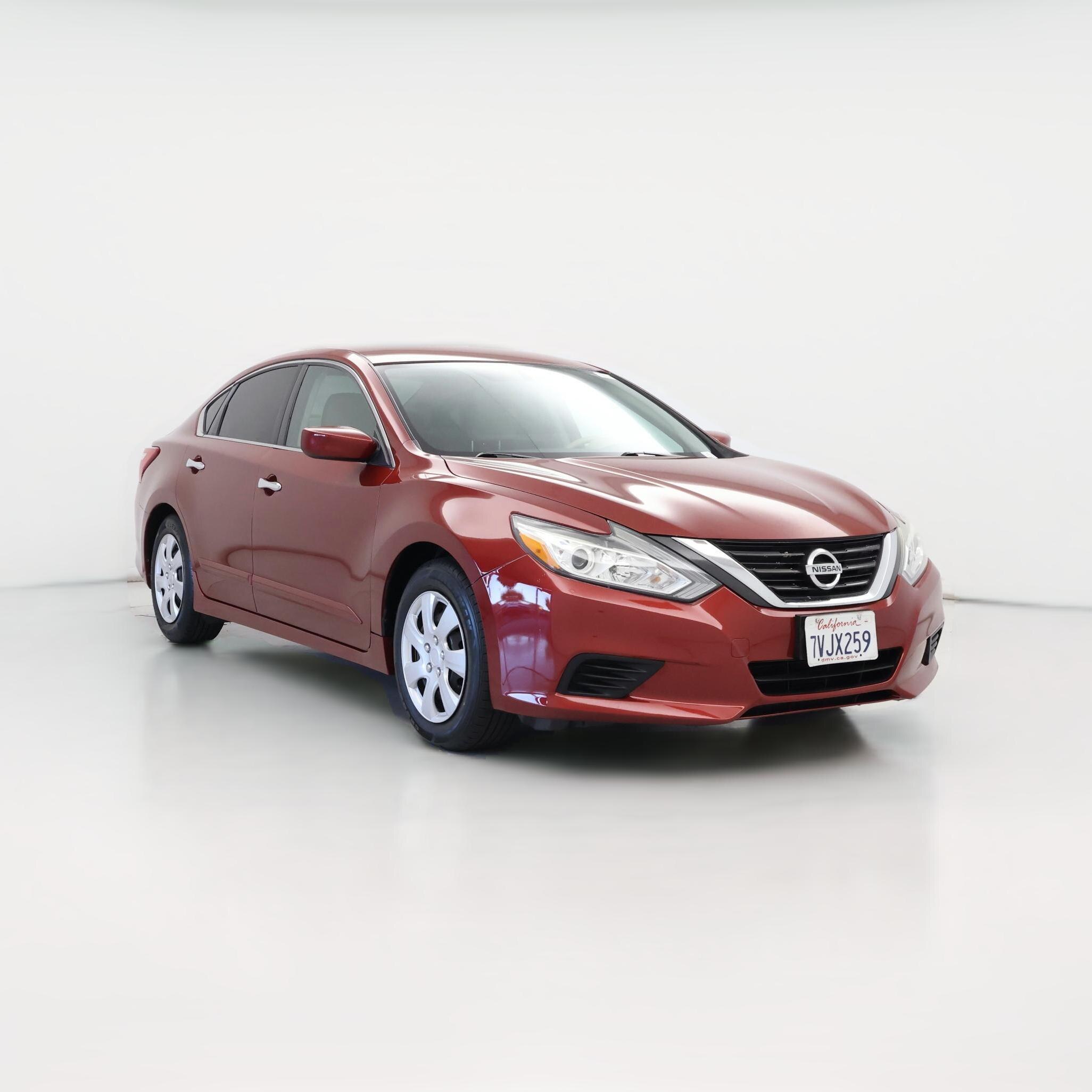 Thumbnail: 2016 Nissan Altima - 1