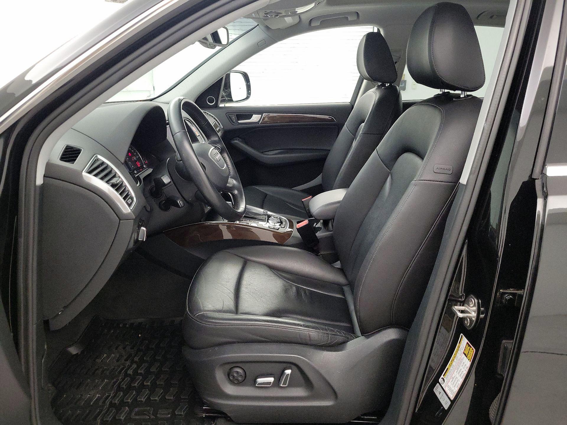 Thumbnail: 2016 Audi Q5 - 11