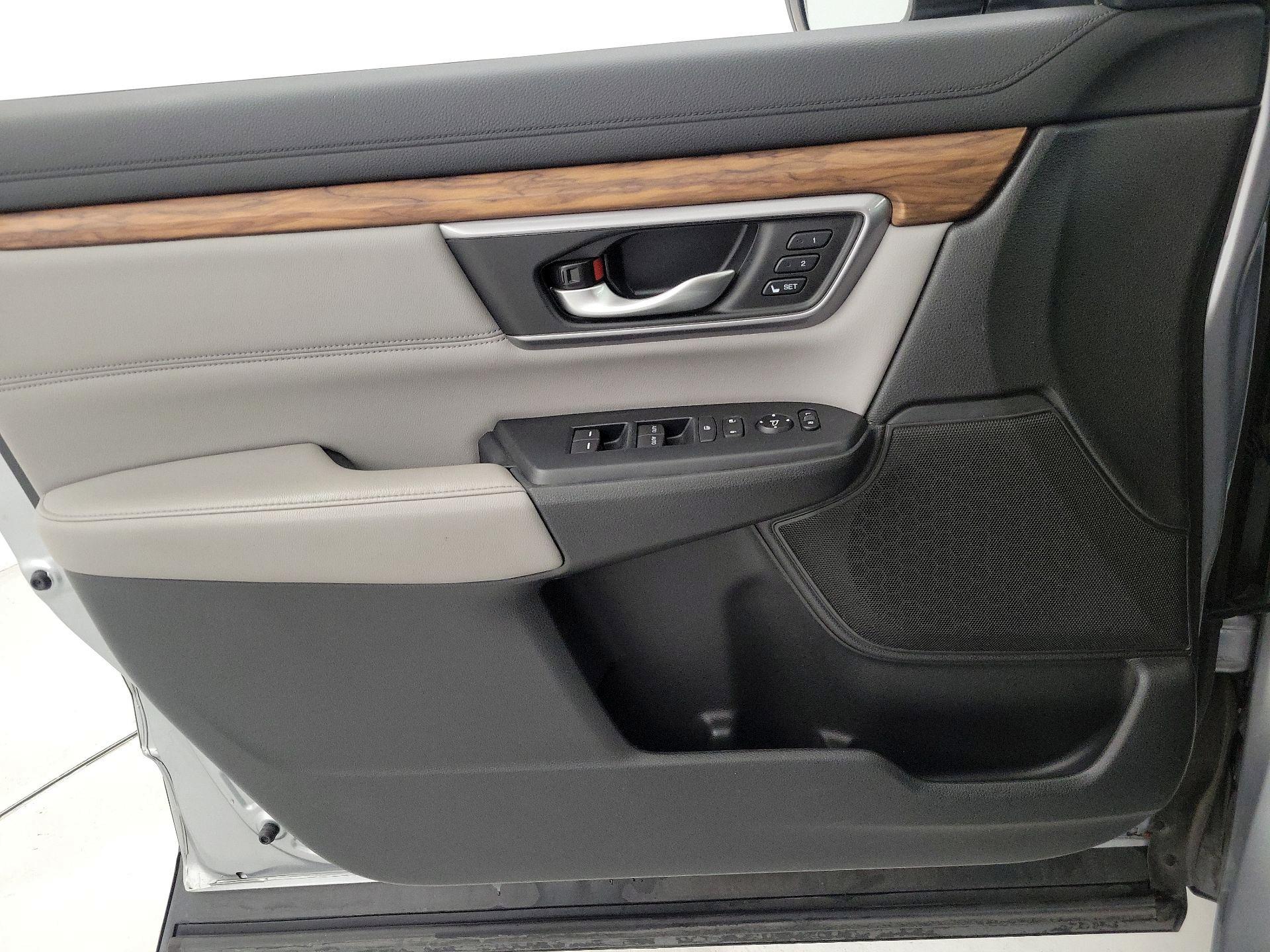 Thumbnail: 2017 Honda CR-V - 12