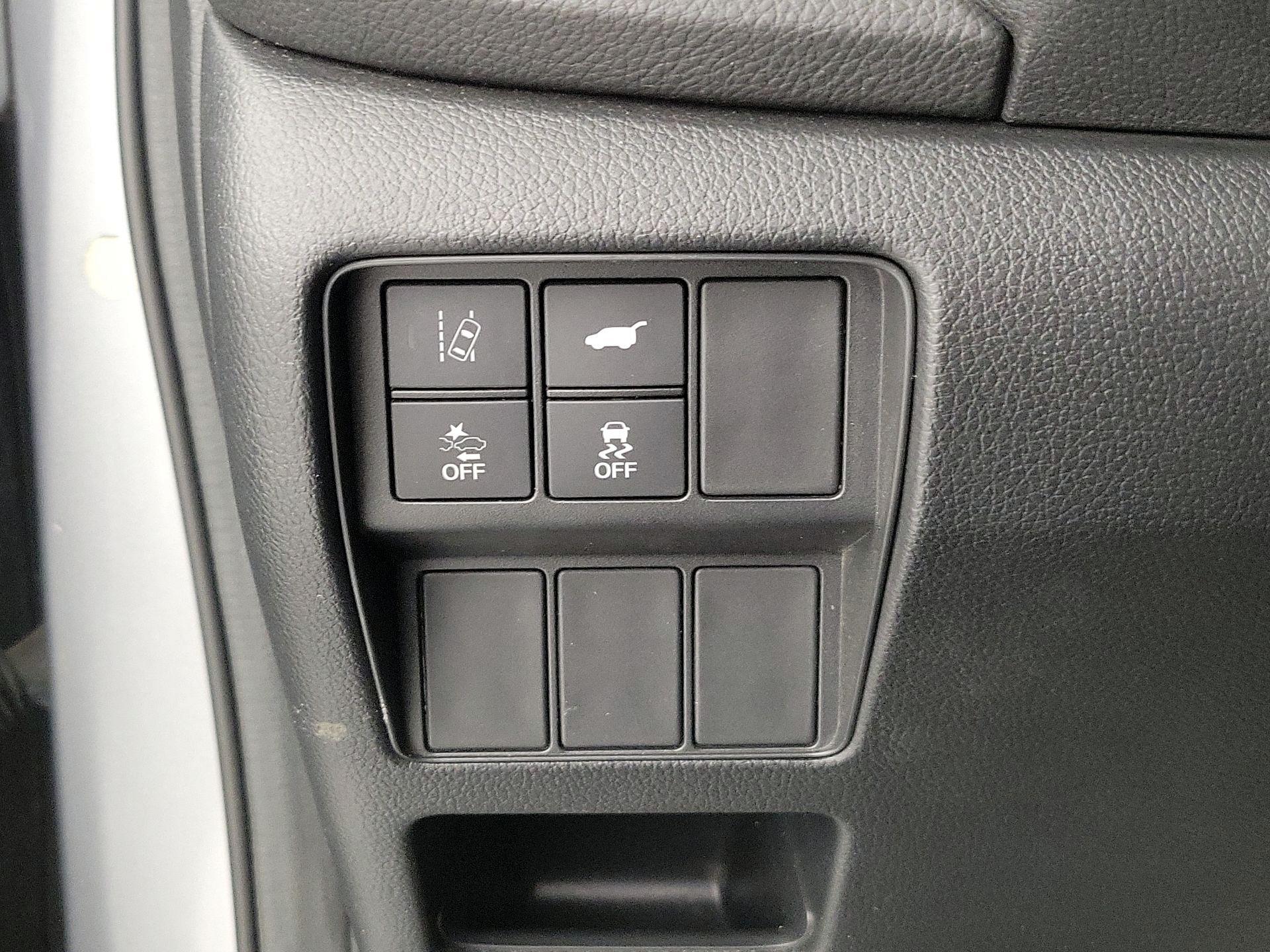 Thumbnail: 2017 Honda CR-V - 13