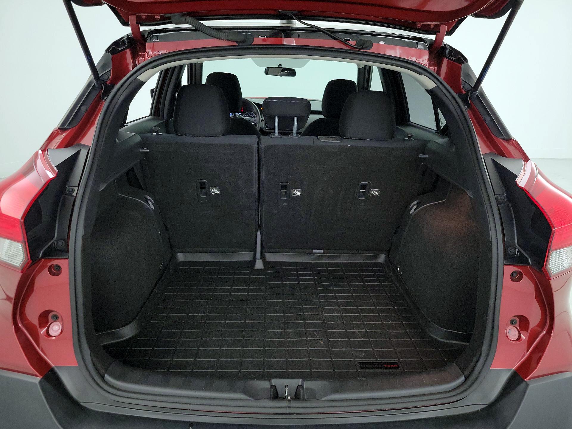 Thumbnail: 2018 Nissan Kicks - 19